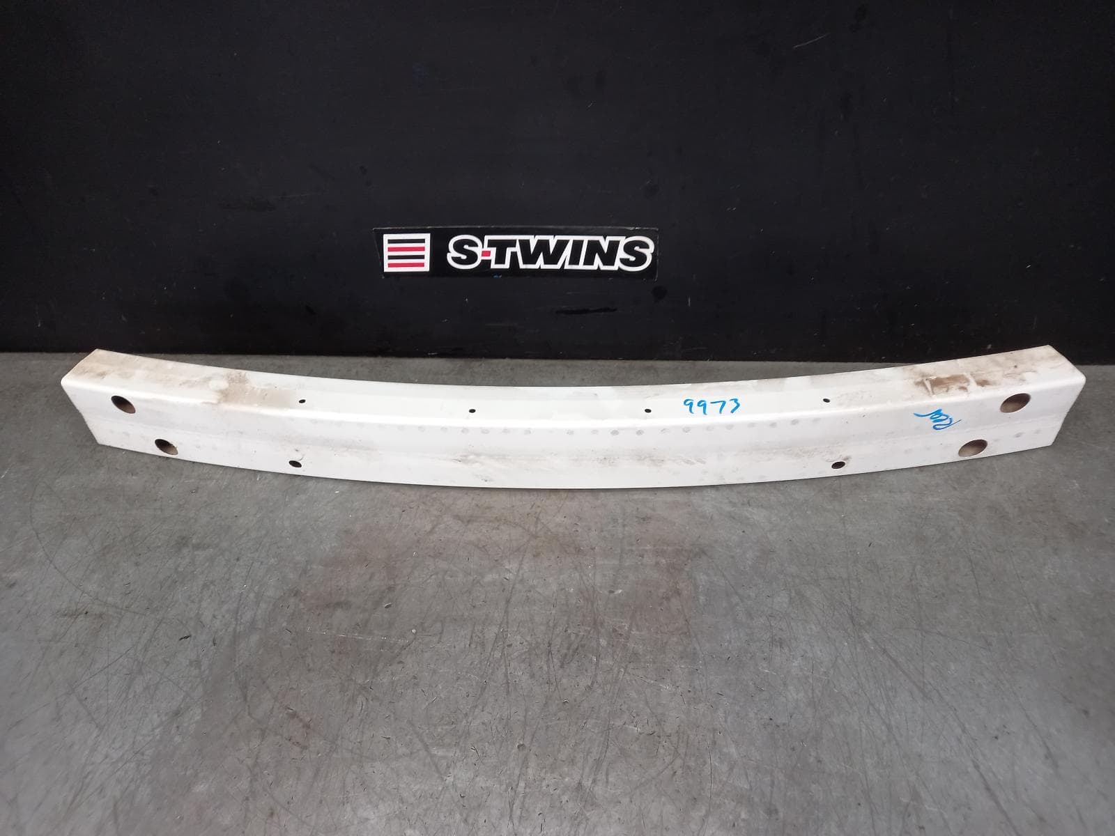 Used auto part listing image: 2016 NISSAN JUKE F BAR REINFORC BRACK MAIN REINFORCEMENT, F15, 06/10-12/19 0000381832