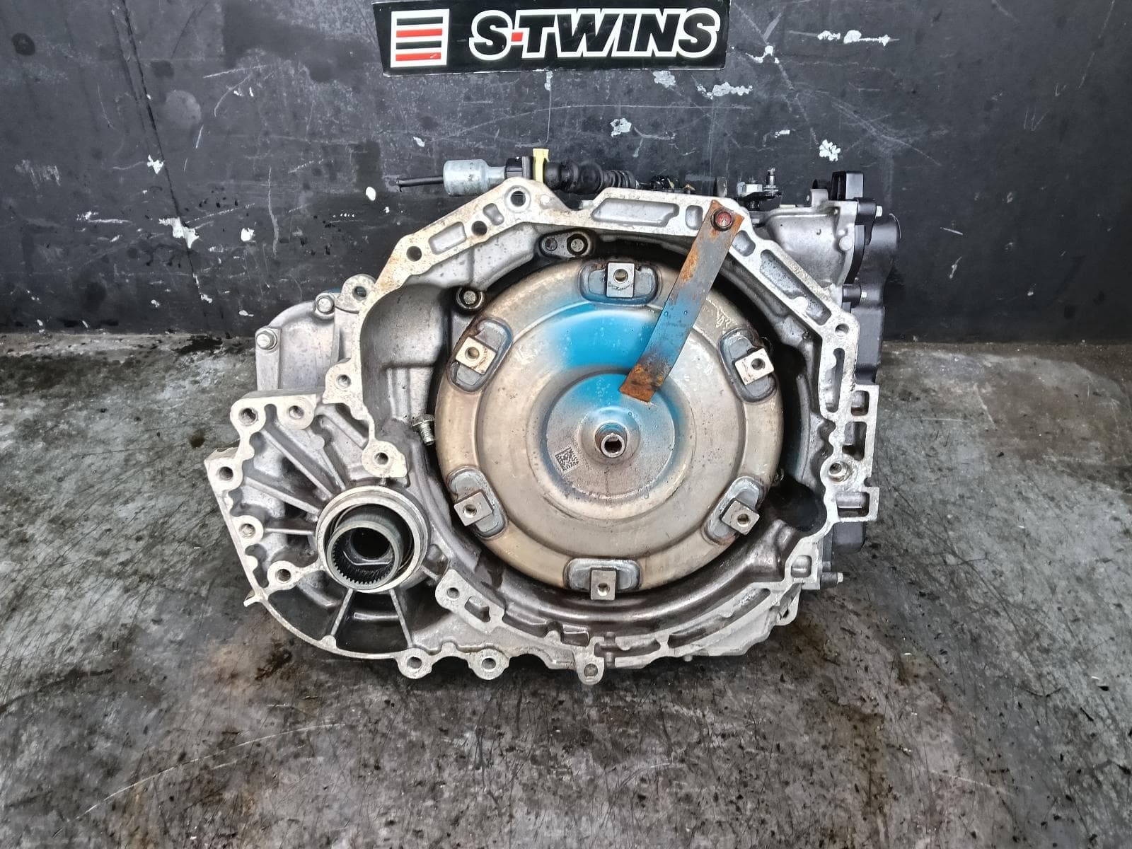 Used auto part listing image: 2016 HOLDEN CAPTIVA TRANS GEARBOX AUTO, AWD, DIESEL, 2.2, 5GMR TAG (GEN 2), NO TRANSFER CASE, CG, 08/12-06/18 0000405835