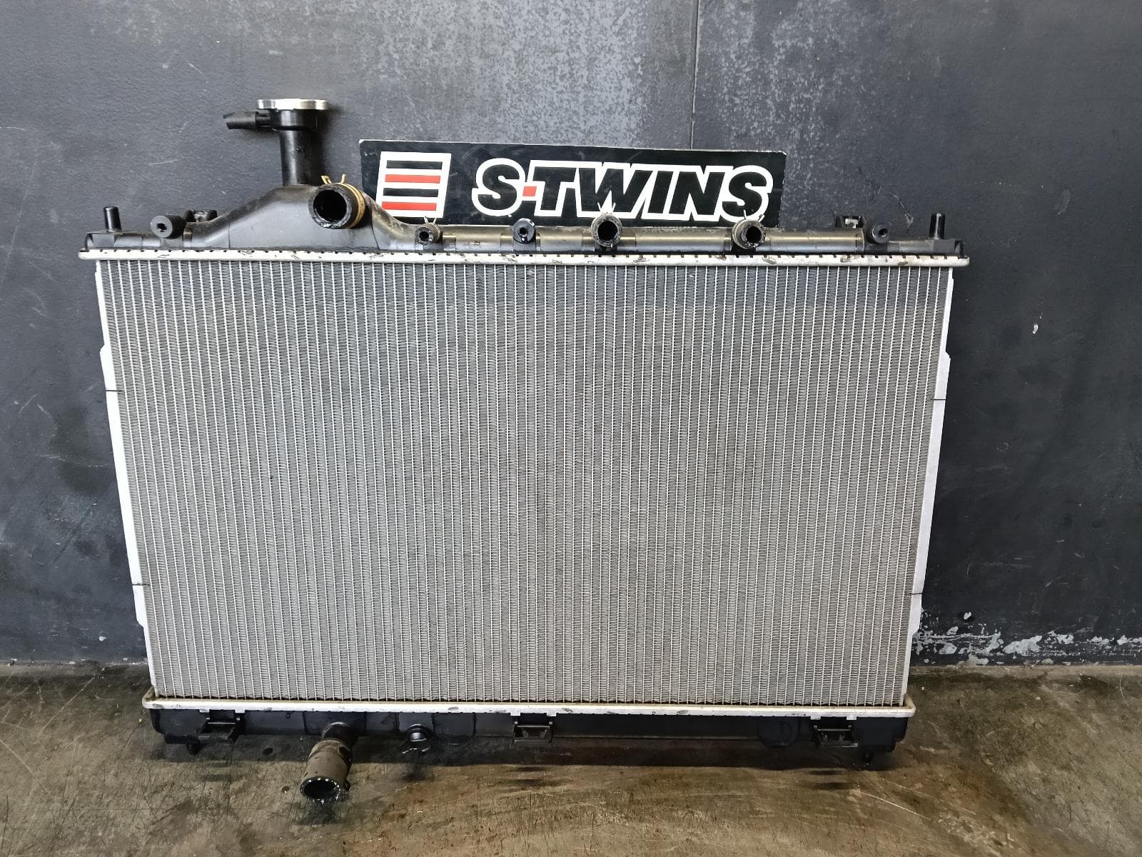 Used auto part listing image: 2018 MITSUBISHI OUTLANDER RADIATOR AUTO, DIESEL, ZJ-ZL, 10/12-07/21 0000405796