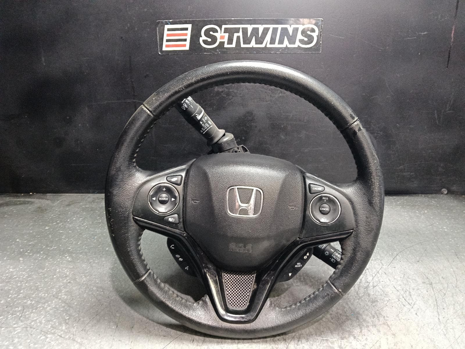 Used auto part listing image: 2015 HONDA HRV STEERING COLUMN RU, 12/14-10/21 0000404720