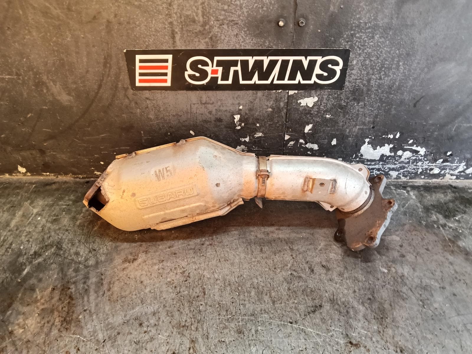 Used auto part listing image: 2011 SUBARU FORESTER CATALYTIC CONVERTER DOWNPIPE-CAT TYPE, 2.5, PETROL, EJ25, TURBO, 02/08-08/12 0000405175