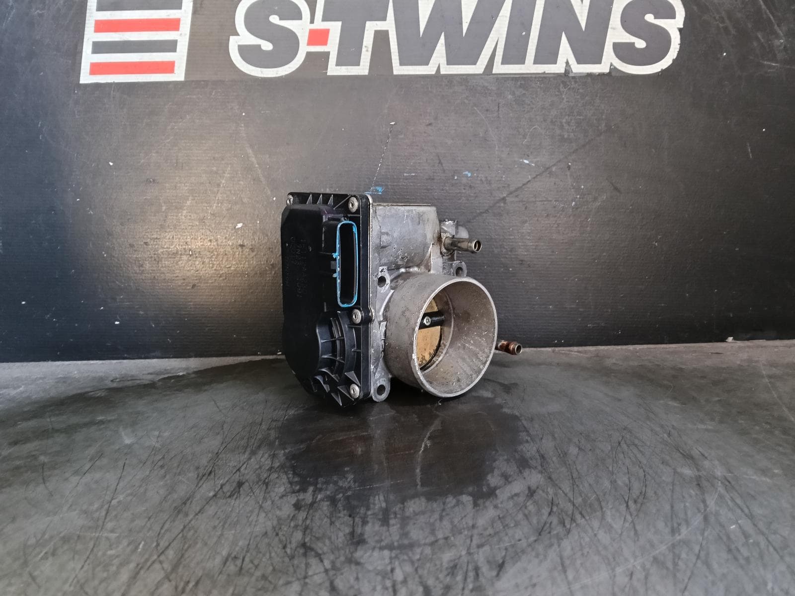 Used auto part listing image: 2011 SUBARU FORESTER THROTTLE BODY 2.5, EJ25, TURBO, 16112AA230, 02/08-12/12 0000405183