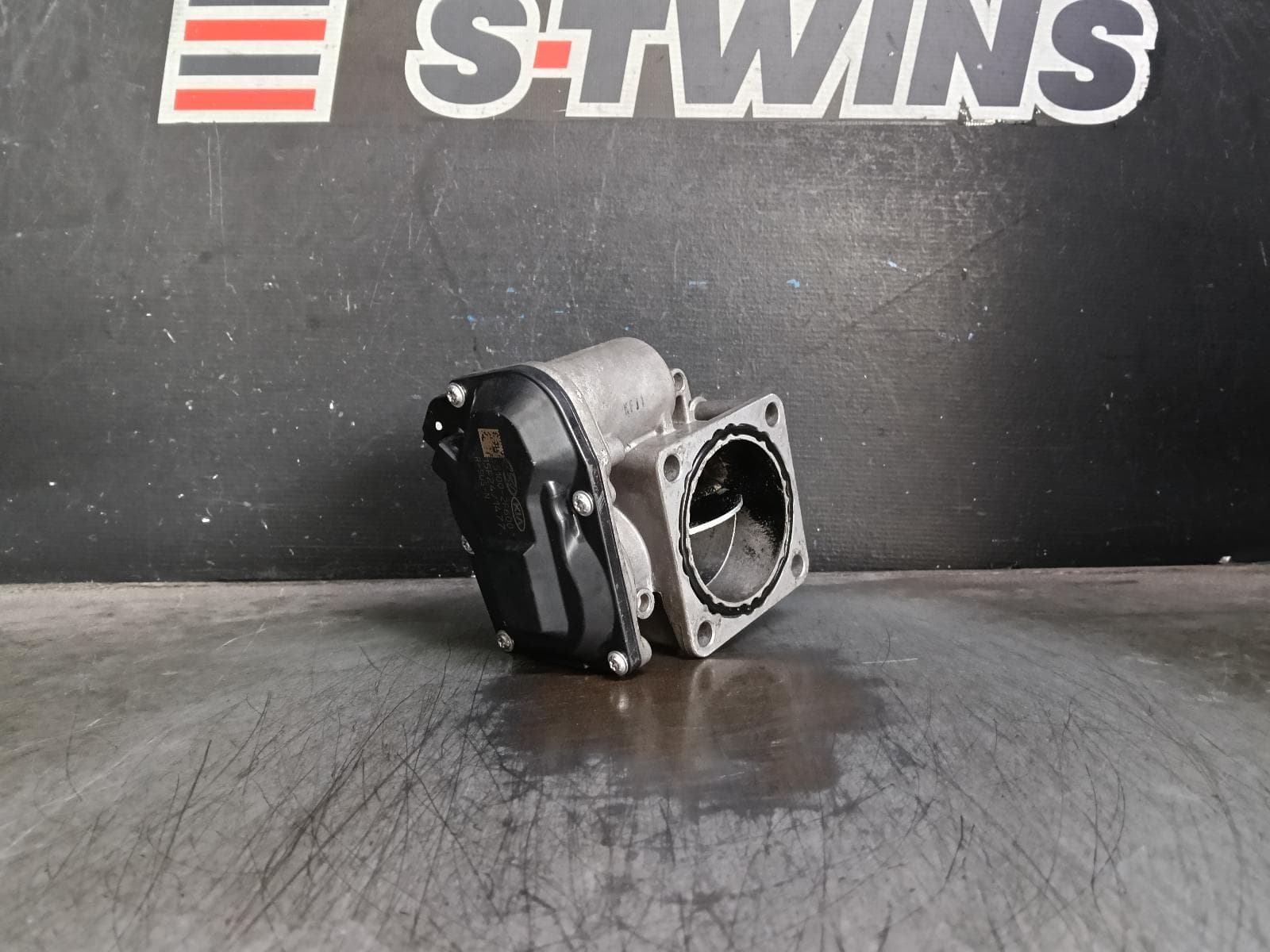 Used auto part listing image: 2015 KIA SORENTO THROTTLE BODY 2.2, DIESEL, UM, 03/15-08/17 0000384691