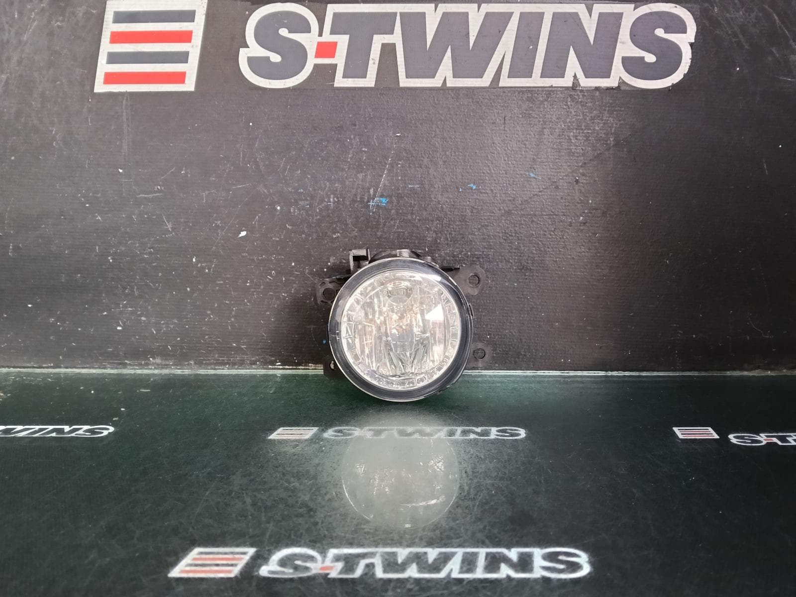 Used auto part listing image: 2020 SUBARU XV BUMPER FOGLAMP, G5X, TWIN BULB TYPE, 03/17-06/23 0000405567