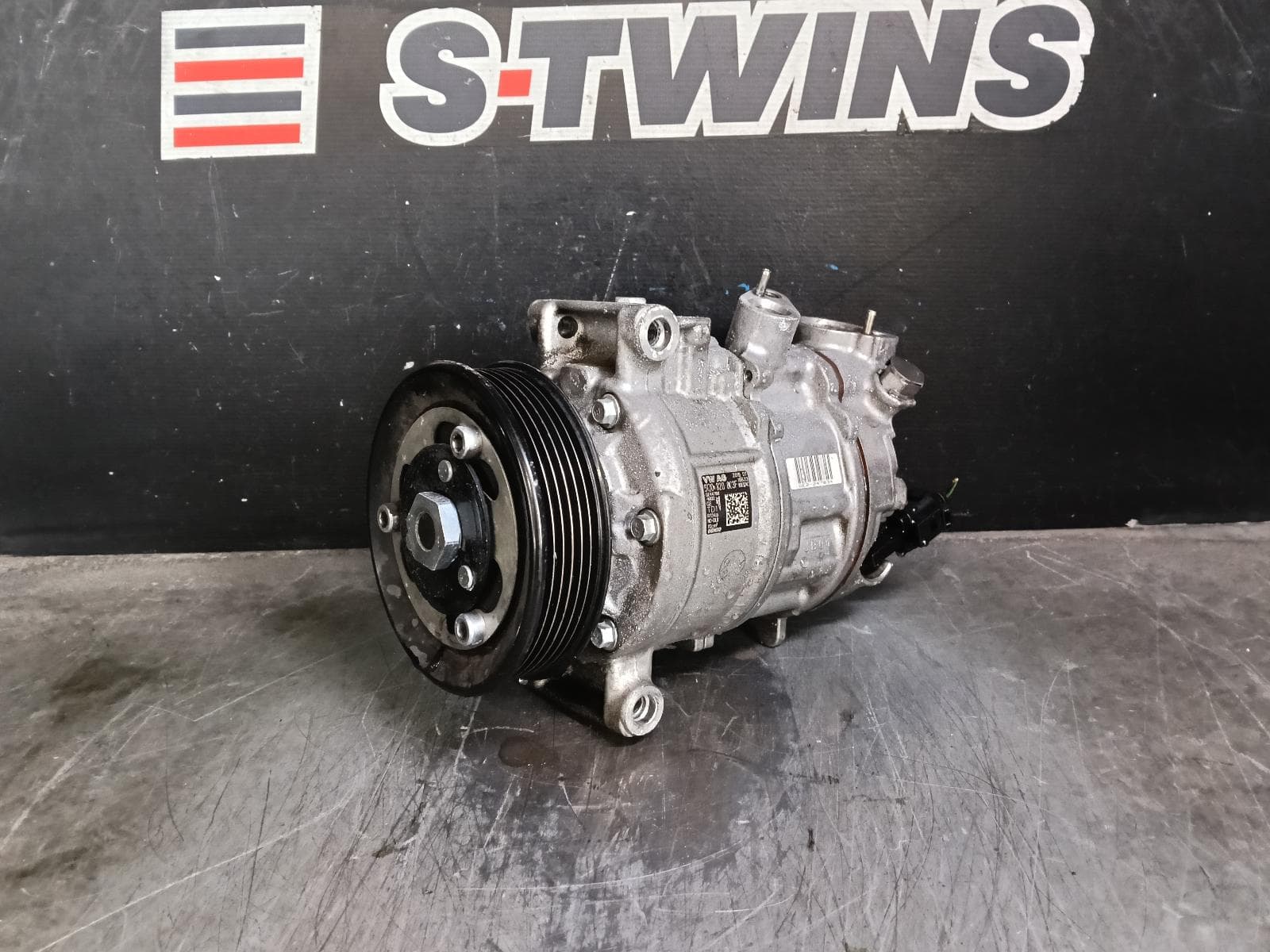 Used auto part listing image: 2016 VOLKSWAGEN GOLF A C COMPRESSOR GEN 7, 2.0, PETROL, 11/12-08/20 0000407897