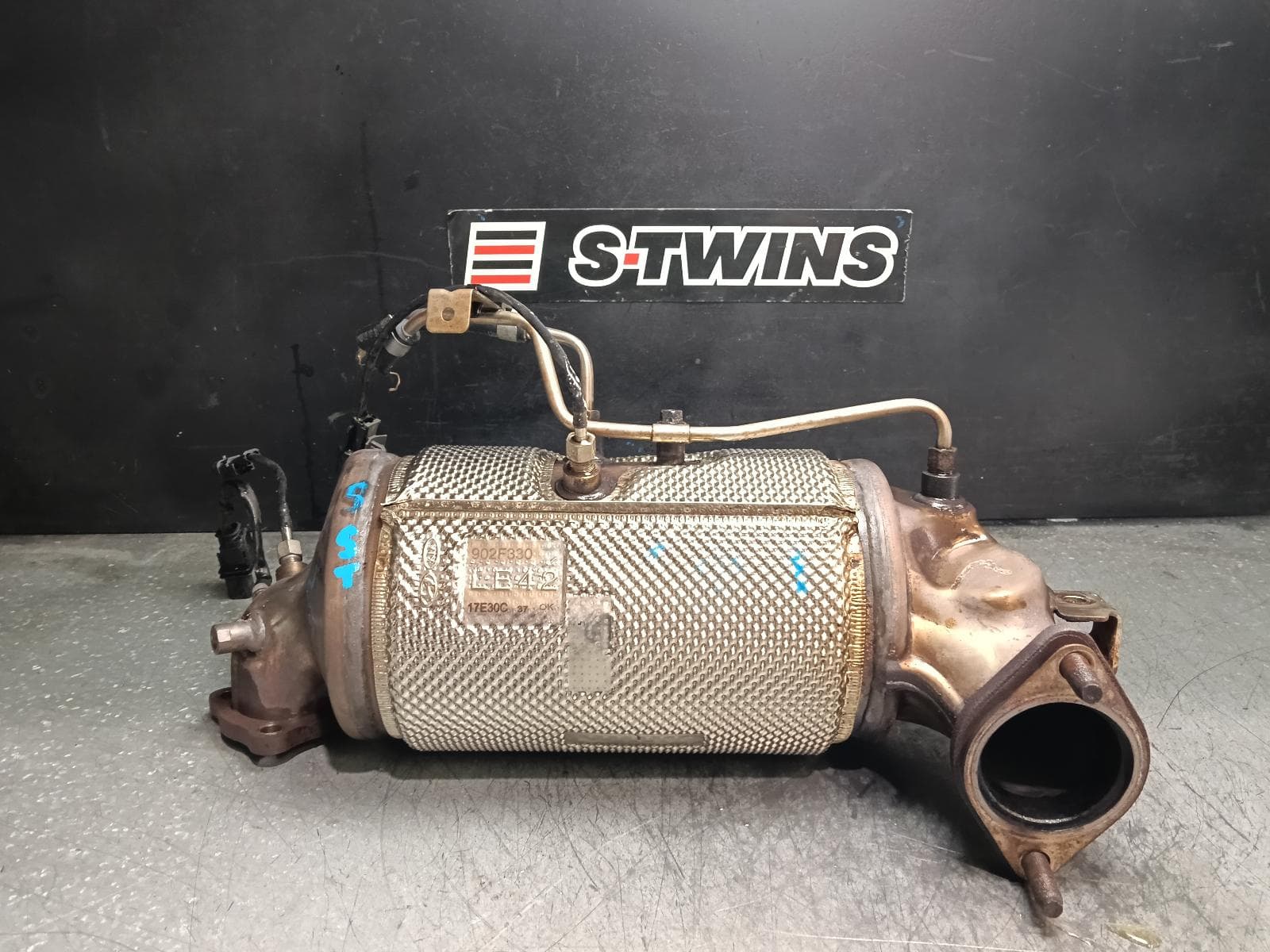 Used auto part listing image: 2017 KIA SORENTO PARTICULATE FILTER DPF DIESEL, 2.2, UM, 03/15-02/20 0000408579