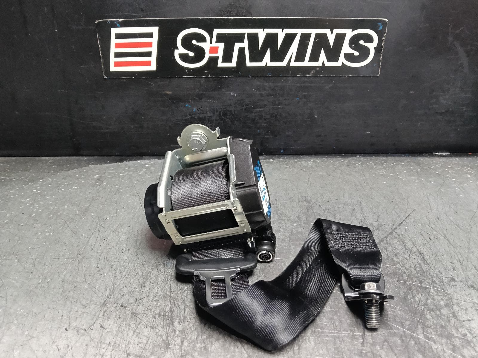 Used auto part listing image: 2025 HAVAL JOLION SEAT BELT STALK A02, LH REAR, SEAT BELT ONLY, 04/24- 0000406666
