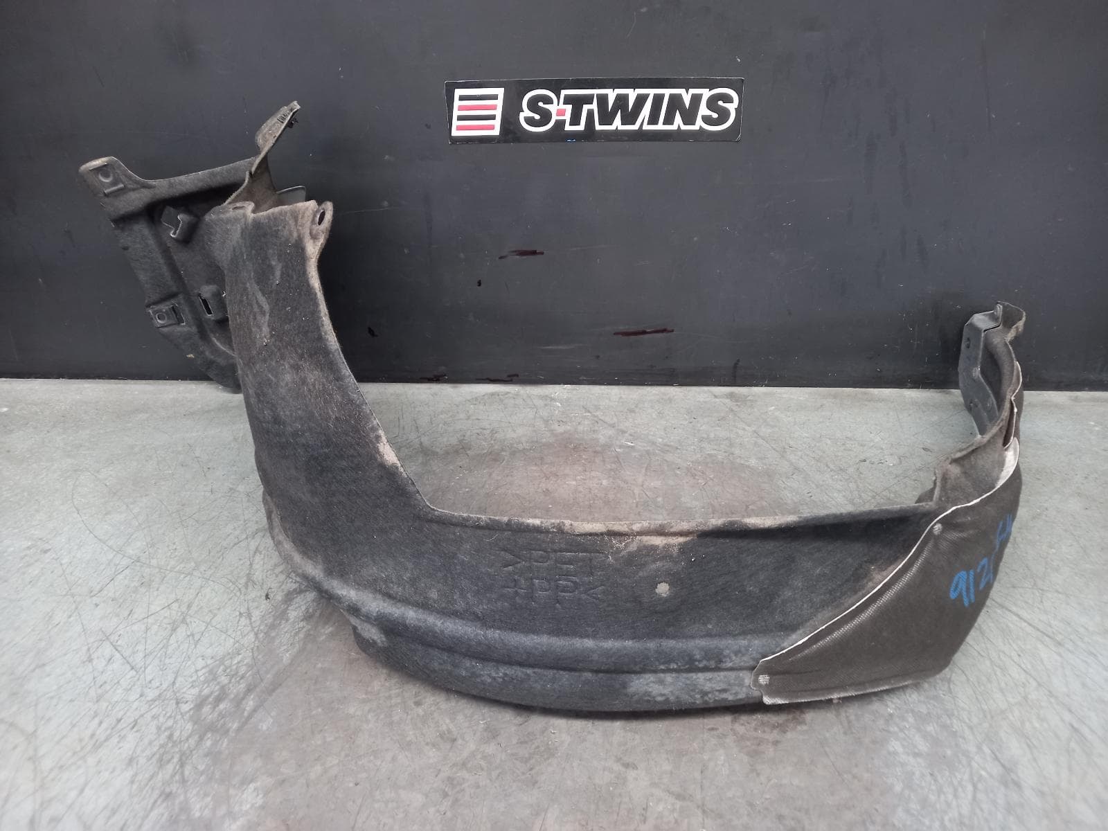 Used auto part listing image: 2021 HONDA ODYSSEY LEFT GUARD LINER RC1, 02/14-03/22 0000374069