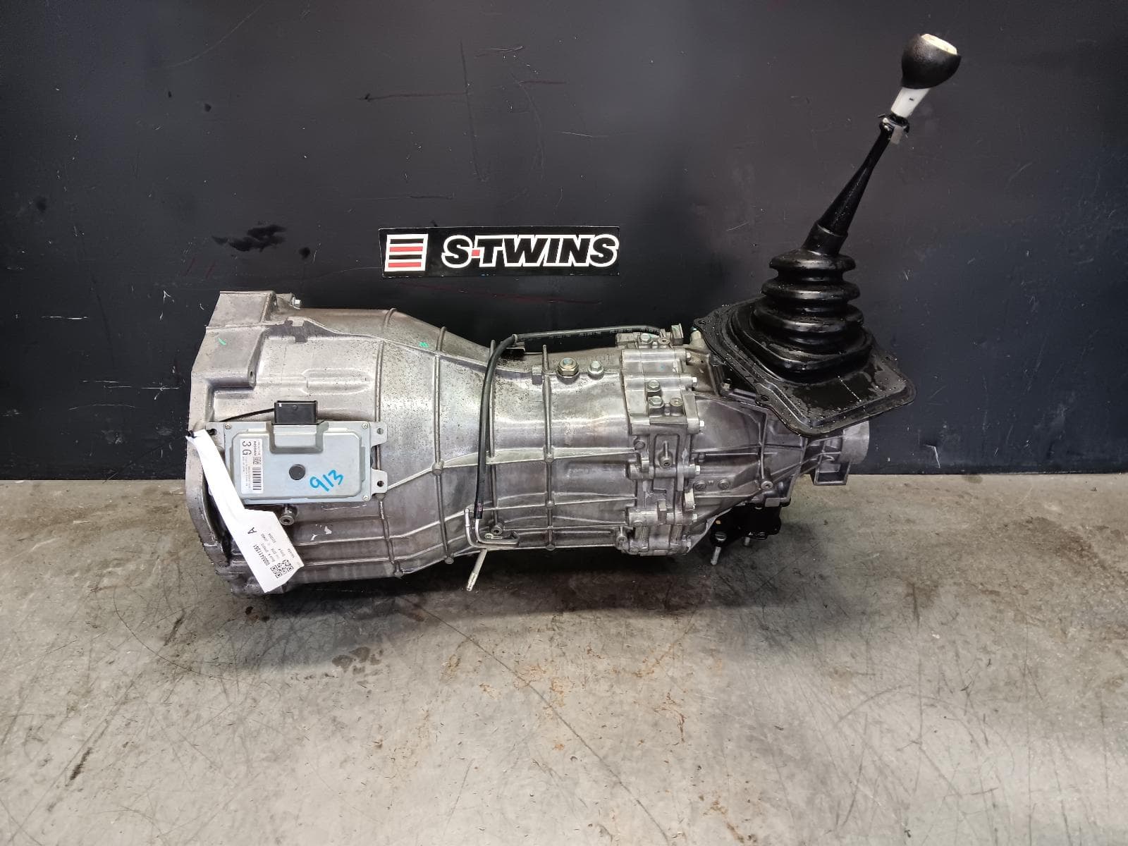 Used auto part listing image: 2018 NISSAN NAVARA TRANS GEARBOX NP300, MANUAL, 2WD, DIESEL, 2.3, YS23DDTT, TWIN TURBO, 04/15- 0000411561