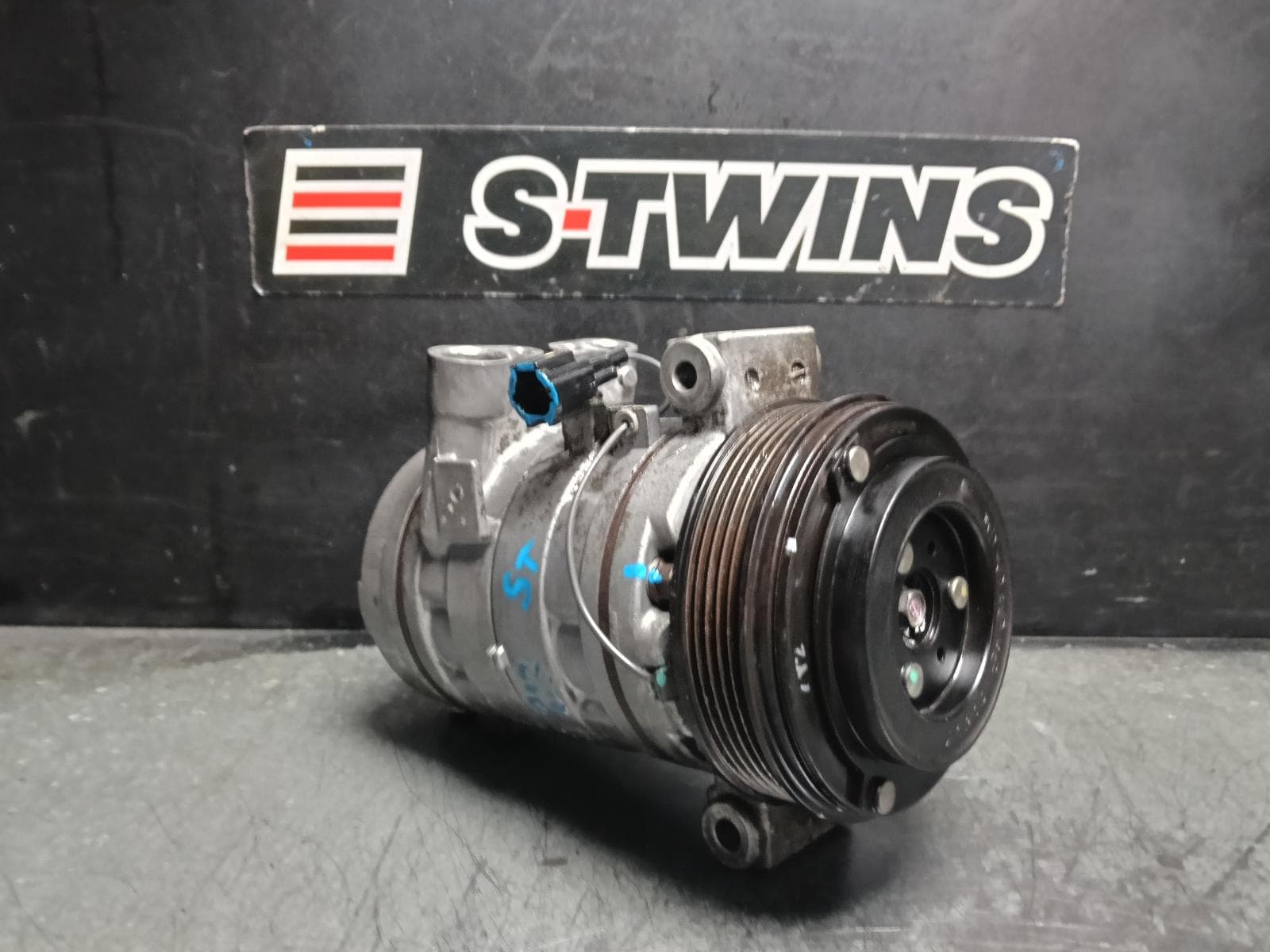 Used auto part listing image: 2018 NISSAN NAVARA A C COMPRESSOR NP300, 2.3, DIESEL, YS23DDTT, TWIN TURBO, 04/15-12/25 0000411539