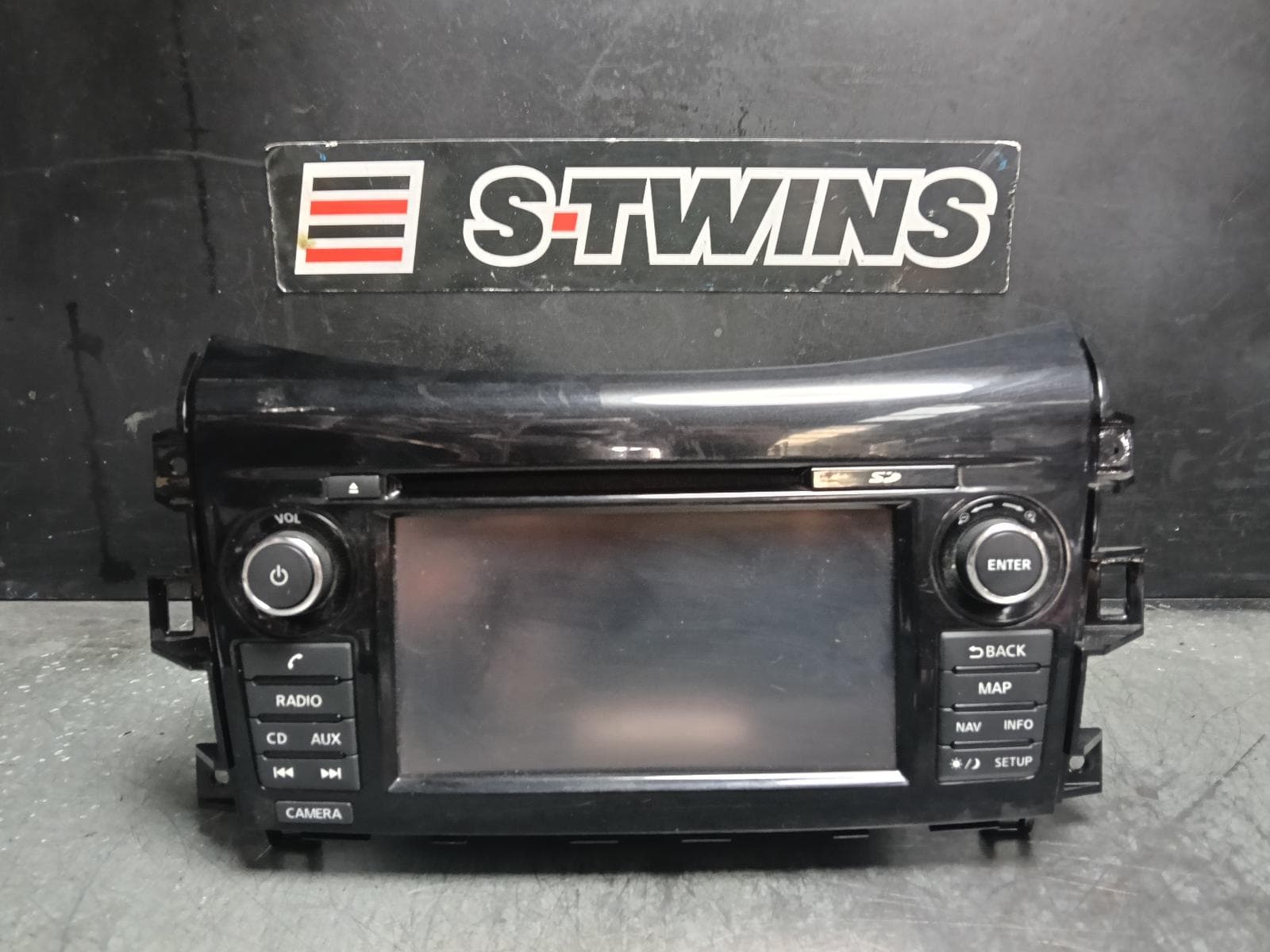 Used auto part listing image: 2018 NISSAN NAVARA NP300, HEAD UNIT, W/ DISPLAY UNIT, 7IN TOUCHSCREEN, SAT NAV TYPE, 04/15-12/18 0000411554