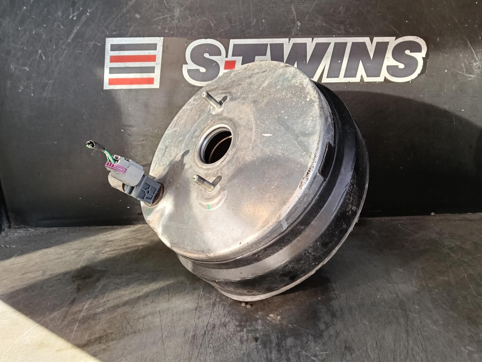 Used auto part listing image: 2017 JEEP GRANDCHEROKEE BRAKE BOOSTER WK, 10/16-02/22 0000407255