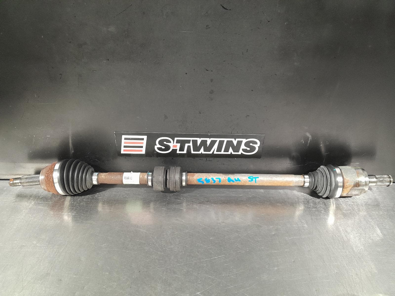 Used auto part listing image: 2018 HYUNDAI KONA RIGHT DRIVESHAFT FRONT, FWD, OS, 09/17-07/23 0000273760
