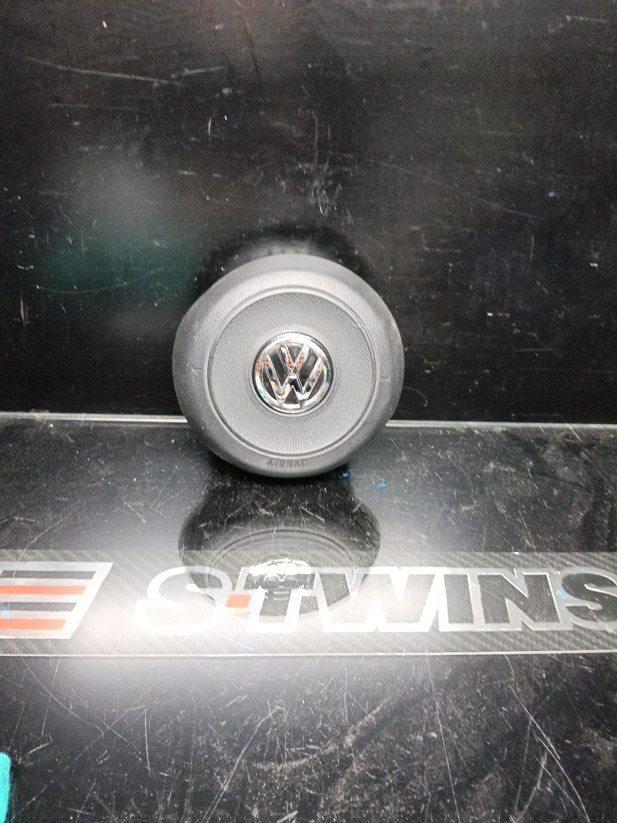 Used auto part listing image: 2017 VOLKSWAGEN TIGUAN RIGHT AIRBAG STEERING WHEEL, 5NA, 06/16-05/21 0000406775