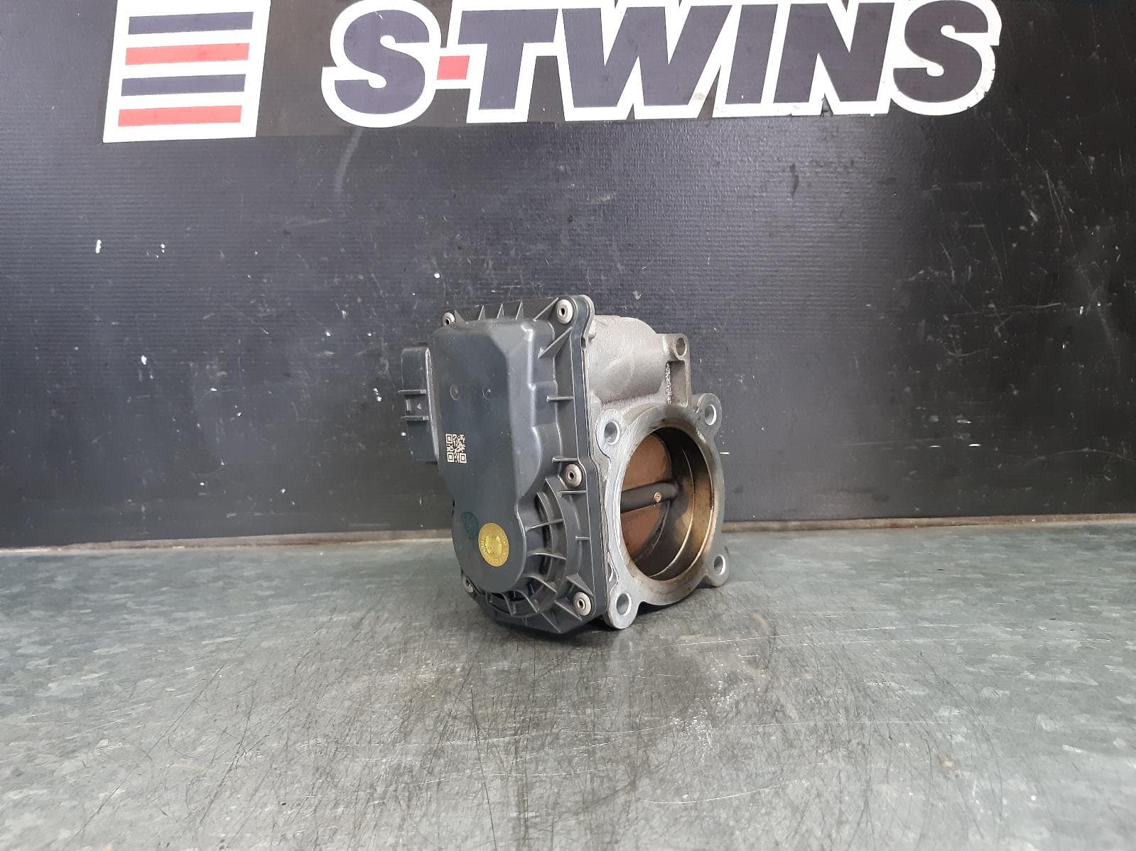 Used auto part listing image: 2015 MAZDA CX5 THROTTLE BODY 2.5, PETROL, KE, 02/13-12/16 0000162988