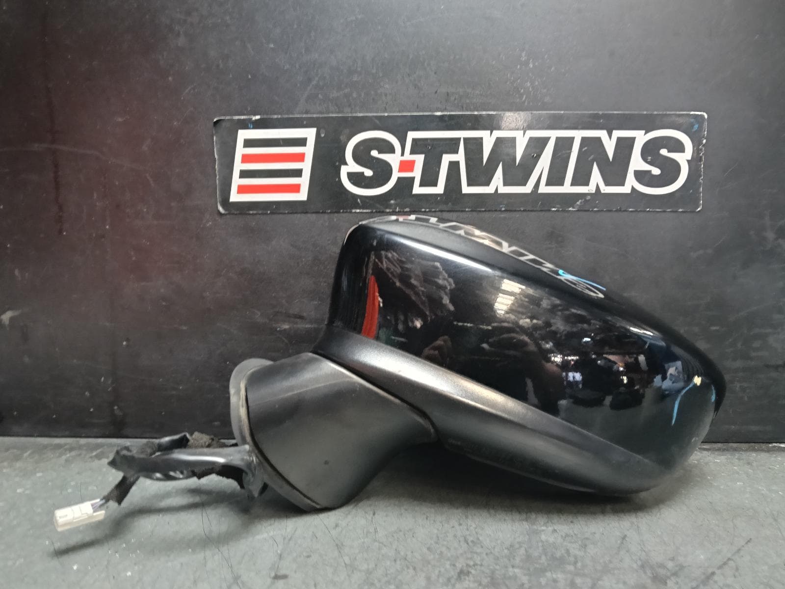 Used auto part listing image: 2015 MAZDA 3 LEFT DOOR MIRROR BM, NEO/MAXX/TOURING/SP25, NON HEATED, NON BLIND SPOT TYPE, 11/13-05/16 0000412533