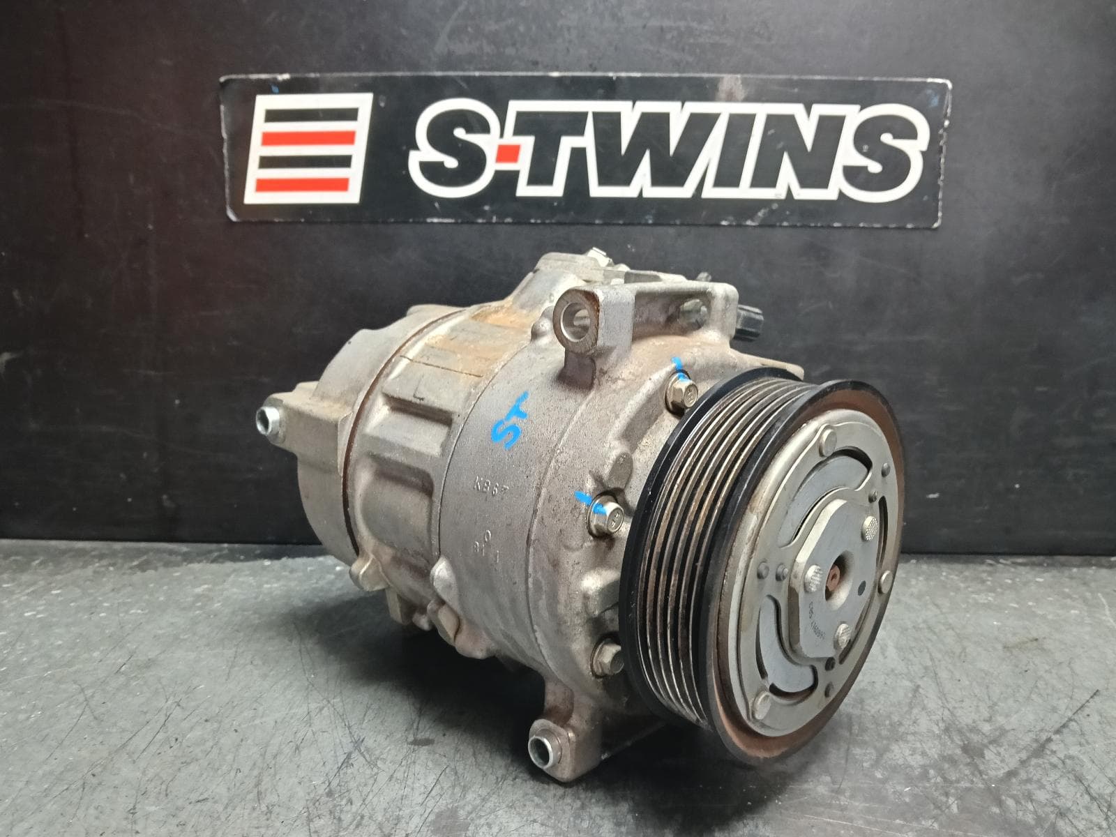 Used auto part listing image: 2024 FORD TRANSIT A C COMPRESSOR VO, DIESEL, 2.0, TURBO, 05/16- 0000412499
