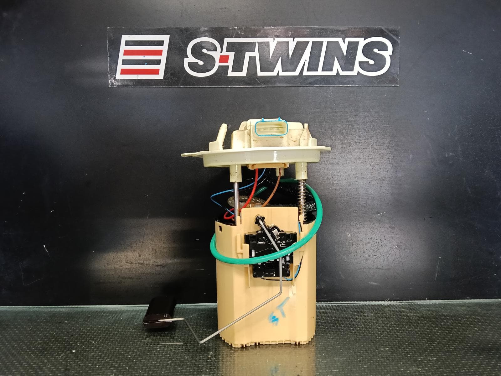 Used auto part listing image: 2024 FORD TRANSIT FUEL PUMP VO, 02/14- 0000412502