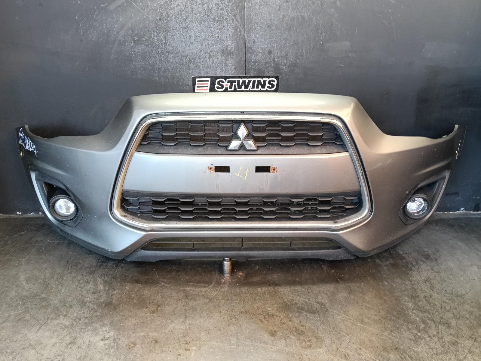 Used auto part listing image: 2013 MITSUBISHI ASX FRONT BUMPER BUMPER BAR, XB, NON FLARE HOLE TYPE, 07/12-03/15 0000407530