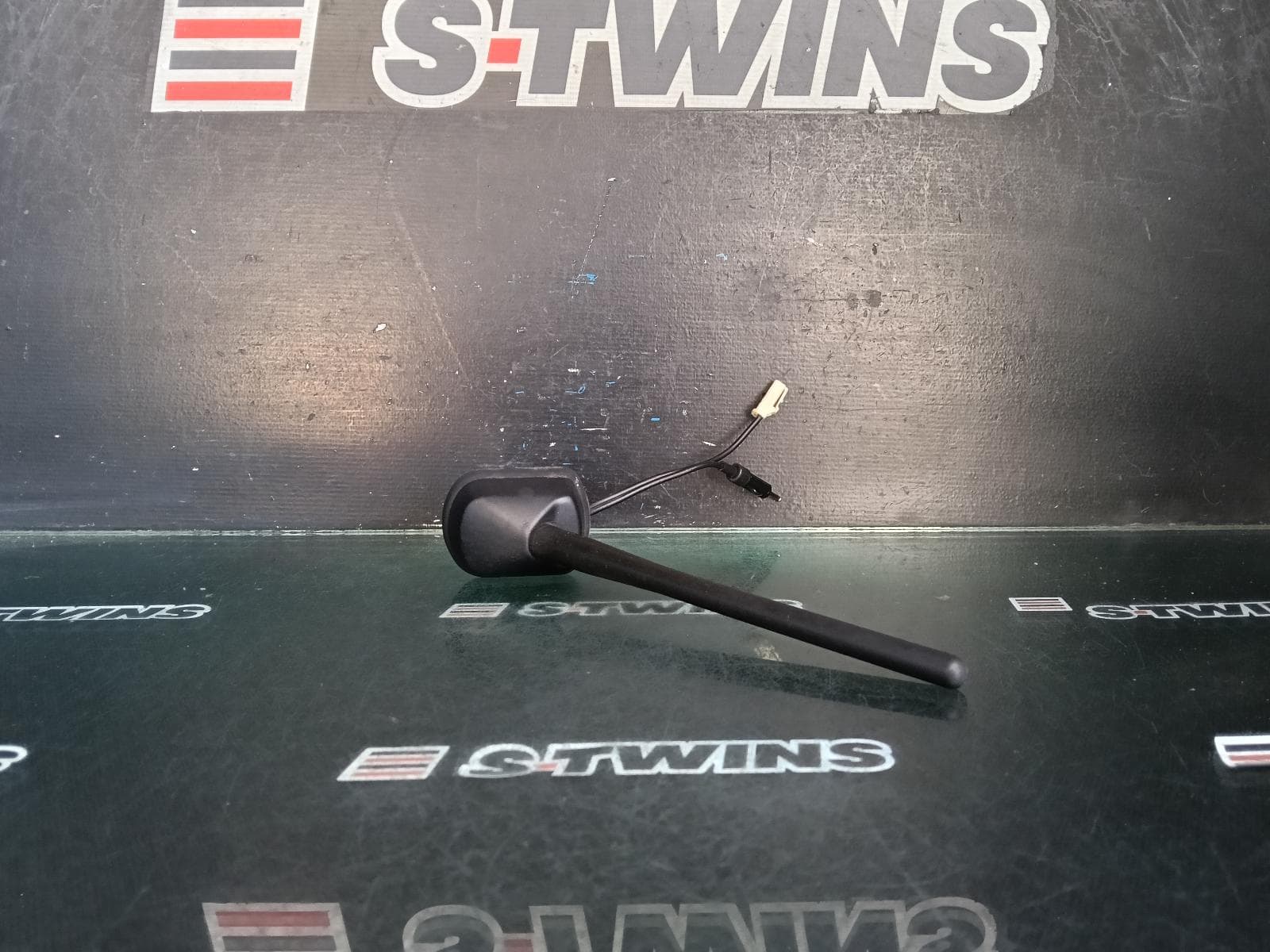 Used auto part listing image: 2013 MITSUBISHI ASX ANTENNA XA-XD, 05/10-12/24 0000407630