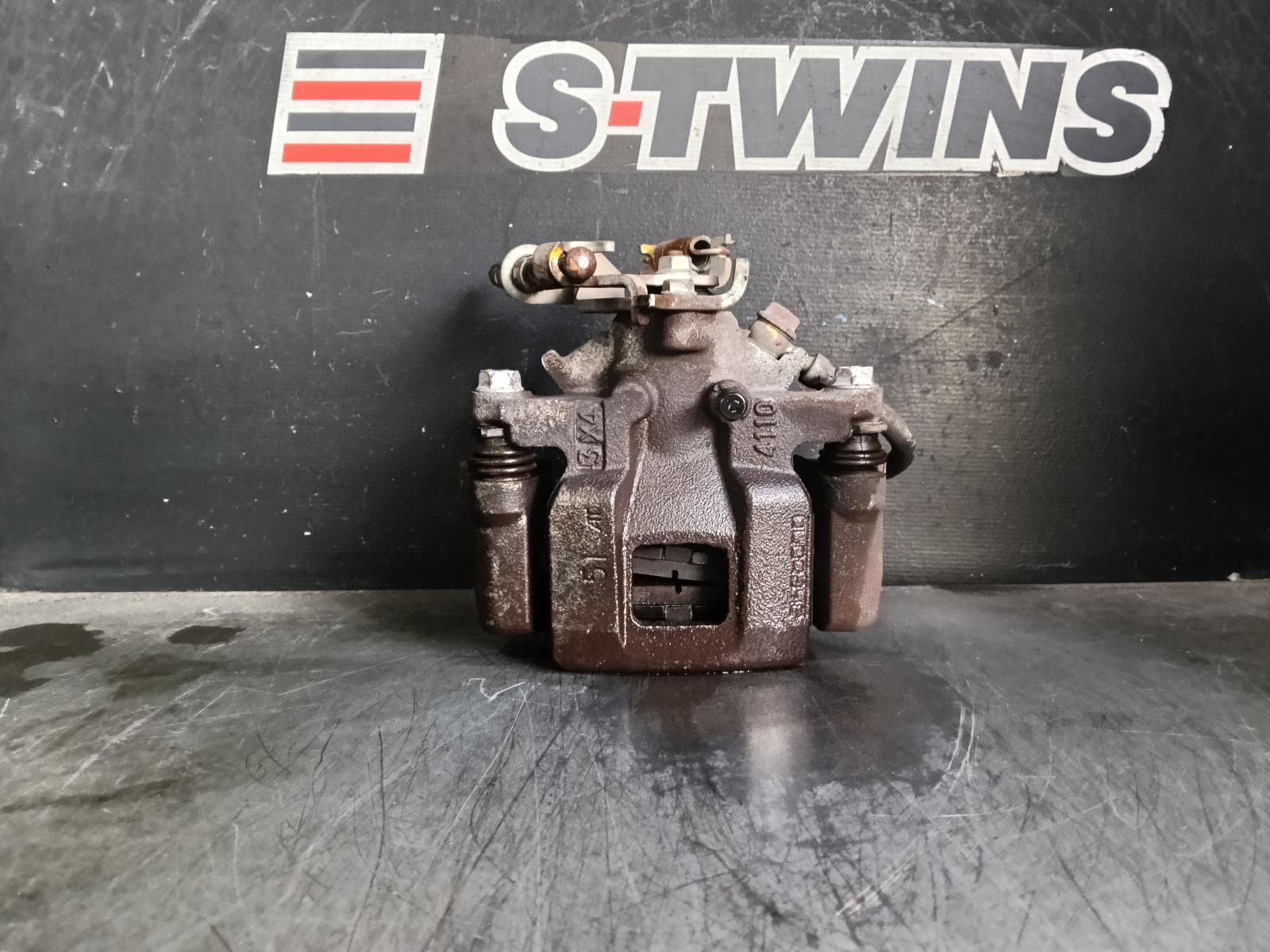 Used auto part listing image: 2013 MITSUBISHI ASX CALIPER RH REAR, XB-XD, 07/12-12/24 0000407633