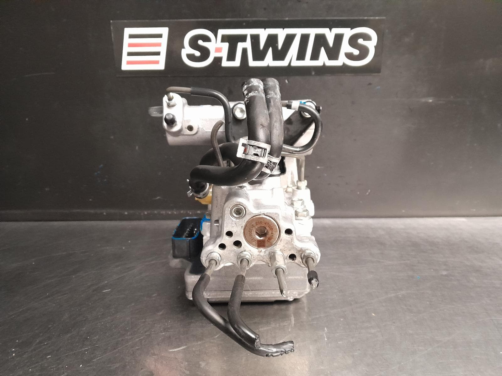 Used auto part listing image: 2013 LEXUS ES SERIES (13-) BRAKE BOOSTER XV60, 10/13-06/18 0000262921