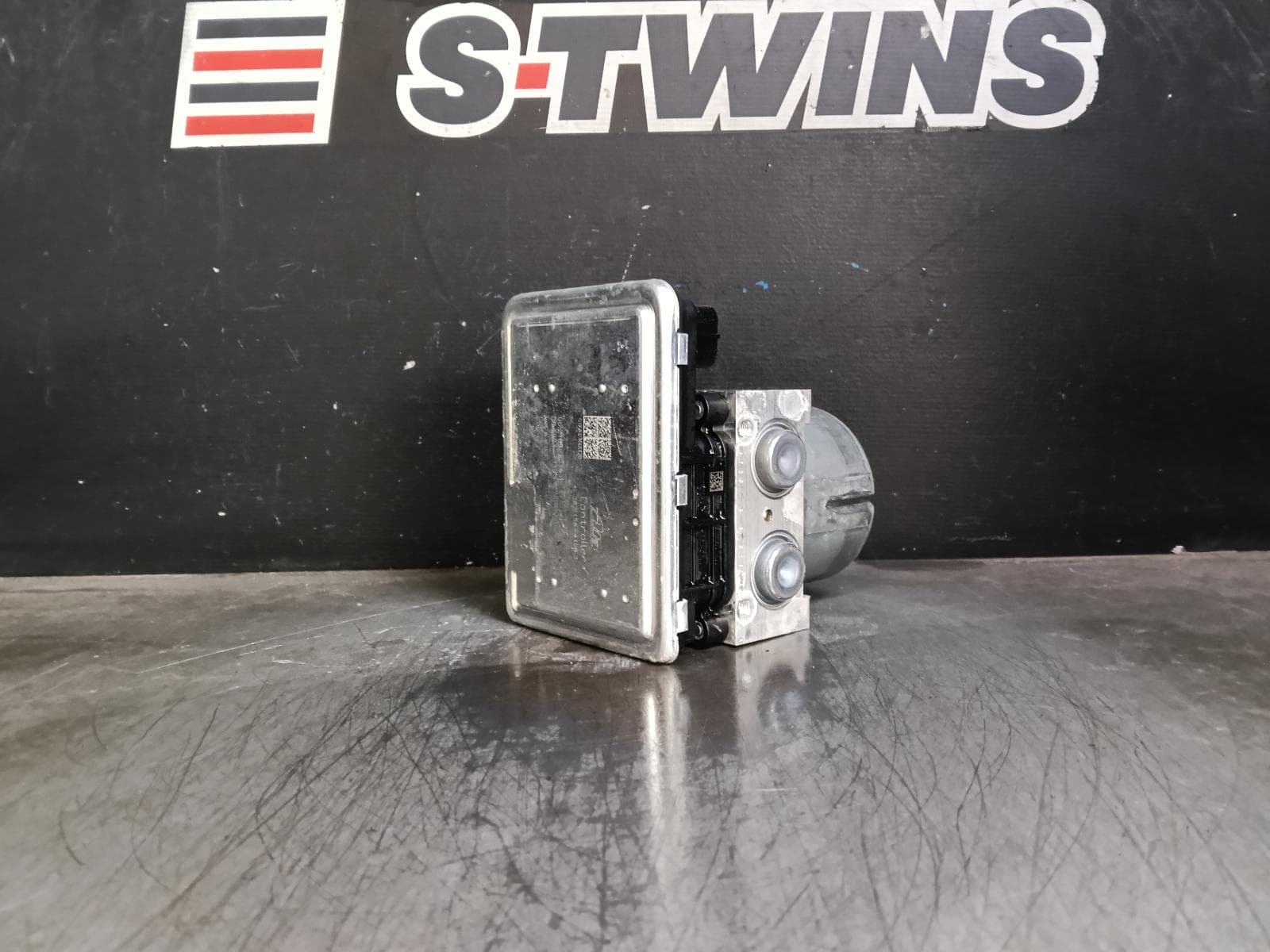 Used auto part listing image: 2018 MAZDA CX5 ABS PUMP MODULATOR P/N K123437A0/K123437A0B, KF, 02/17-11/18 0000408532