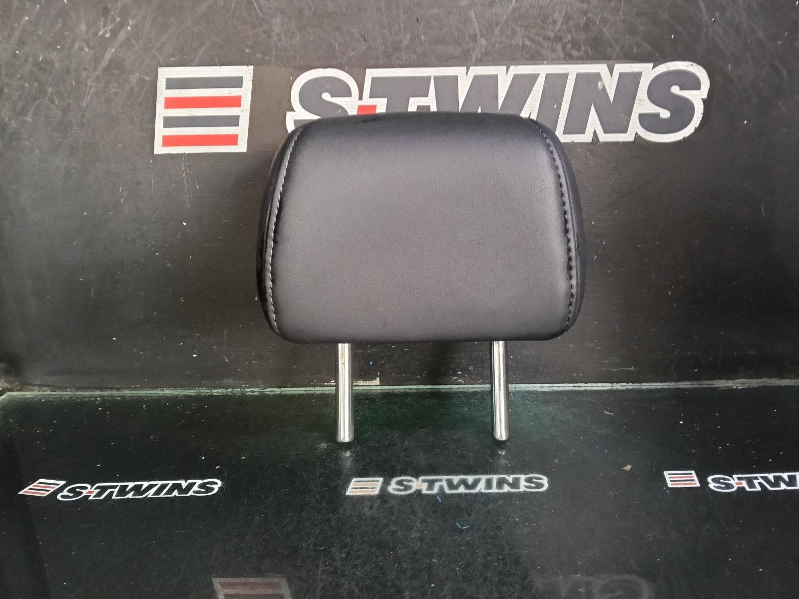 Used auto part listing image: 2018 MAZDA CX5 HEADREST KF, LH REAR, LEATHER, 02/17- 0000408558
