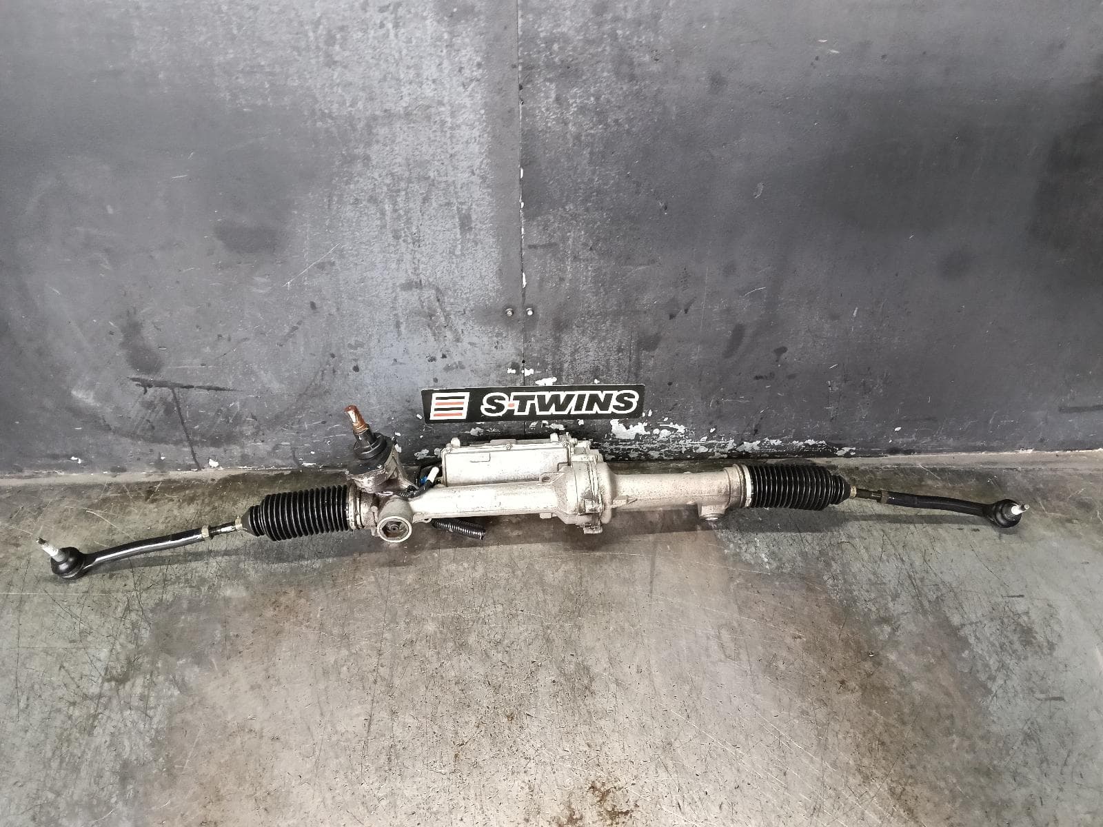 Used auto part listing image: 2022 FORD EVEREST STEERING BOX RACK UA, 06/18-05/22 0000409008