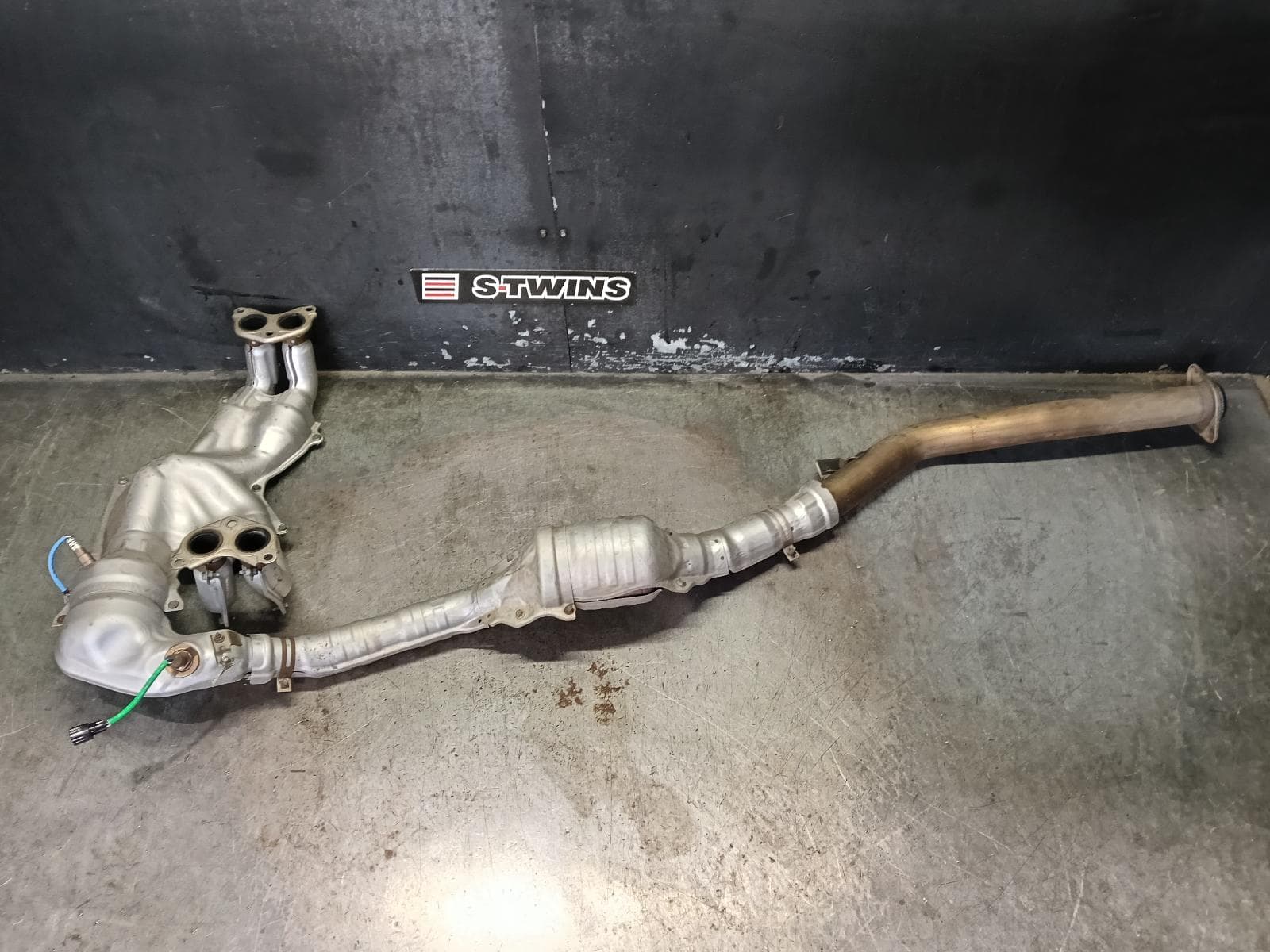 Used auto part listing image: 2021 SUBARU OUTBACK CATALYTIC CONVERTER MANIFOLD-CAT TYPE, 2.5, PETROL, 7TH GEN, 12/20- 0000408713
