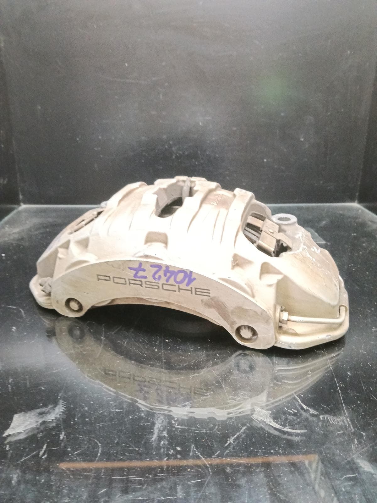 Used auto part listing image: 2016 PORSCHE MACAN CALIPER 95B, LH FRONT, SILVER, 6 PISTON TYPE, 06/14- 0000407892