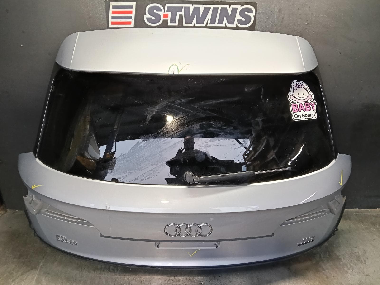 Used auto part listing image: 2018 AUDI Q5 BOOTLID TAILGATE FY, TAILGATE, 02/17-08/20 0000408762