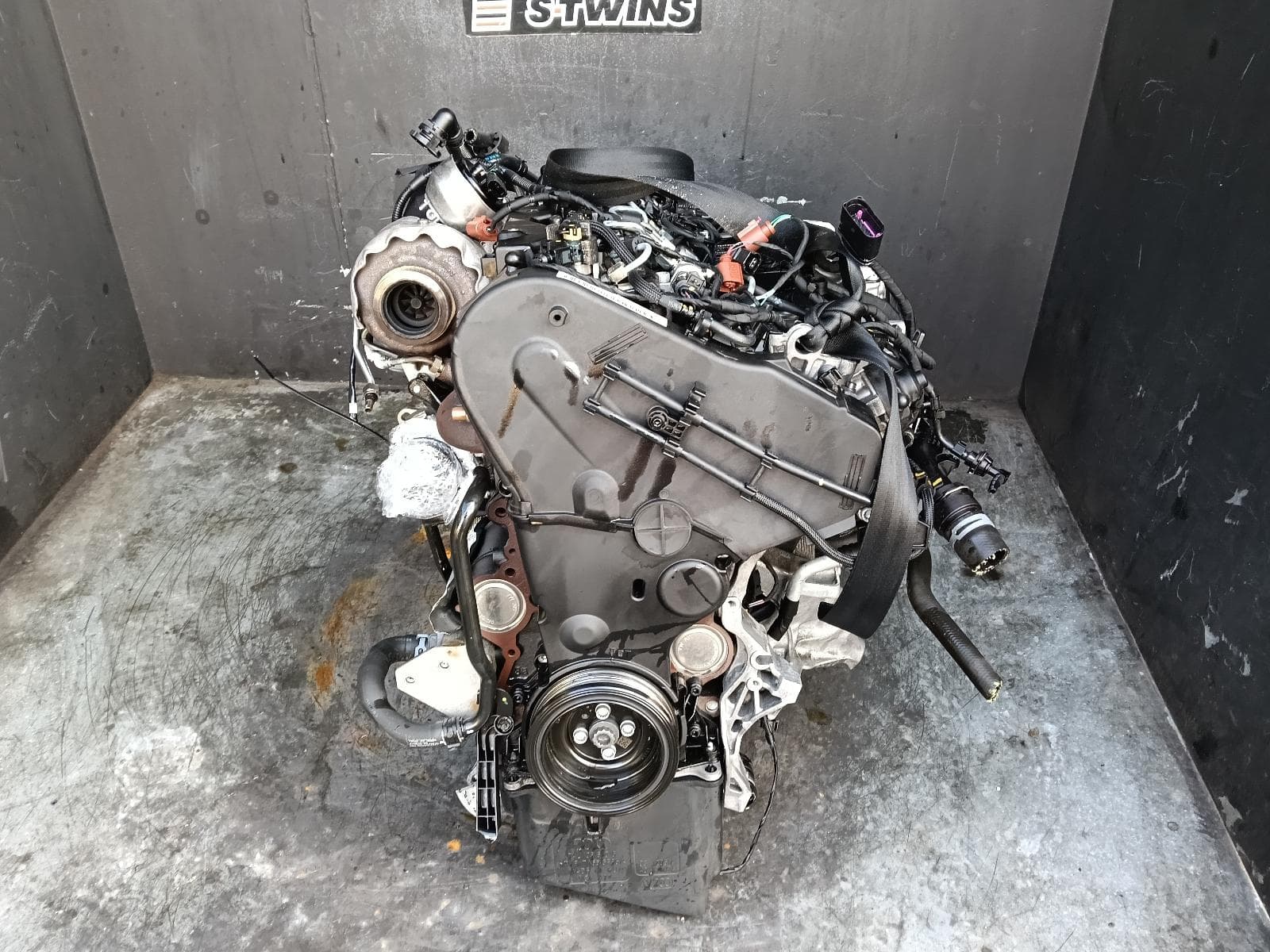 Used auto part listing image: 2018 AUDI Q5 ENGINE FY, DIESEL, 2.0, TURBO, DETA CODE, 02/17-08/20 0000408872