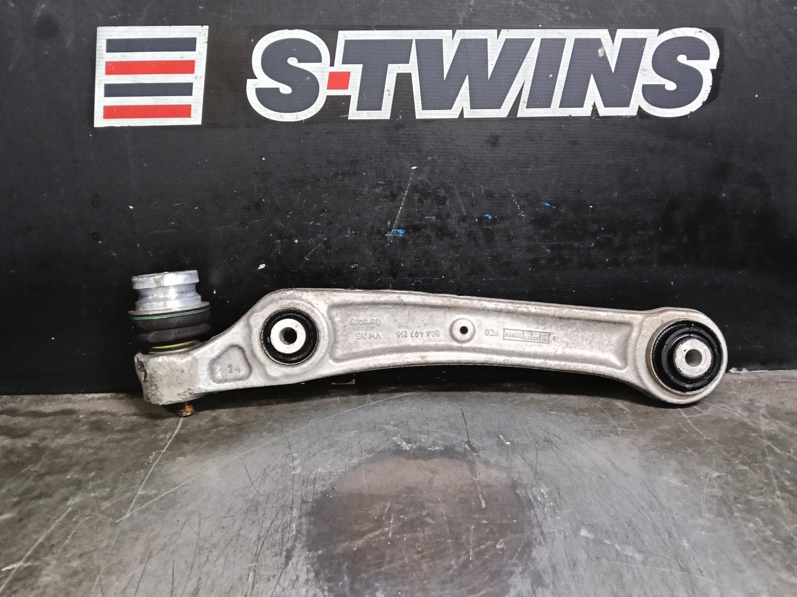 Used auto part listing image: 2018 AUDI Q5 RIGHT FRONT LOWER CONTROL ARM FRONT, FY, SQ5, 02/17- 0000408883