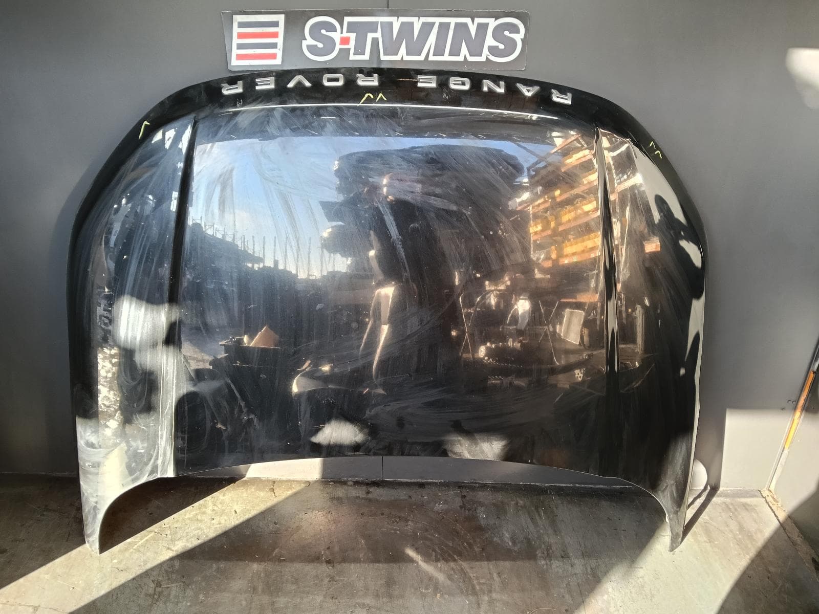 Used auto part listing image: 2017 LAND ROVER RANGE ROVER EVOQUE BONNET L538, NON VENTS TYPE, 11/11-01/19 0000412461