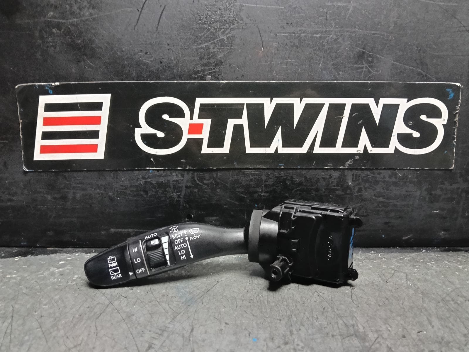 Used auto part listing image: 2014 HYUNDAI SANTA FE WIPER SWITCH, DM, 06/12-02/18 0000408415