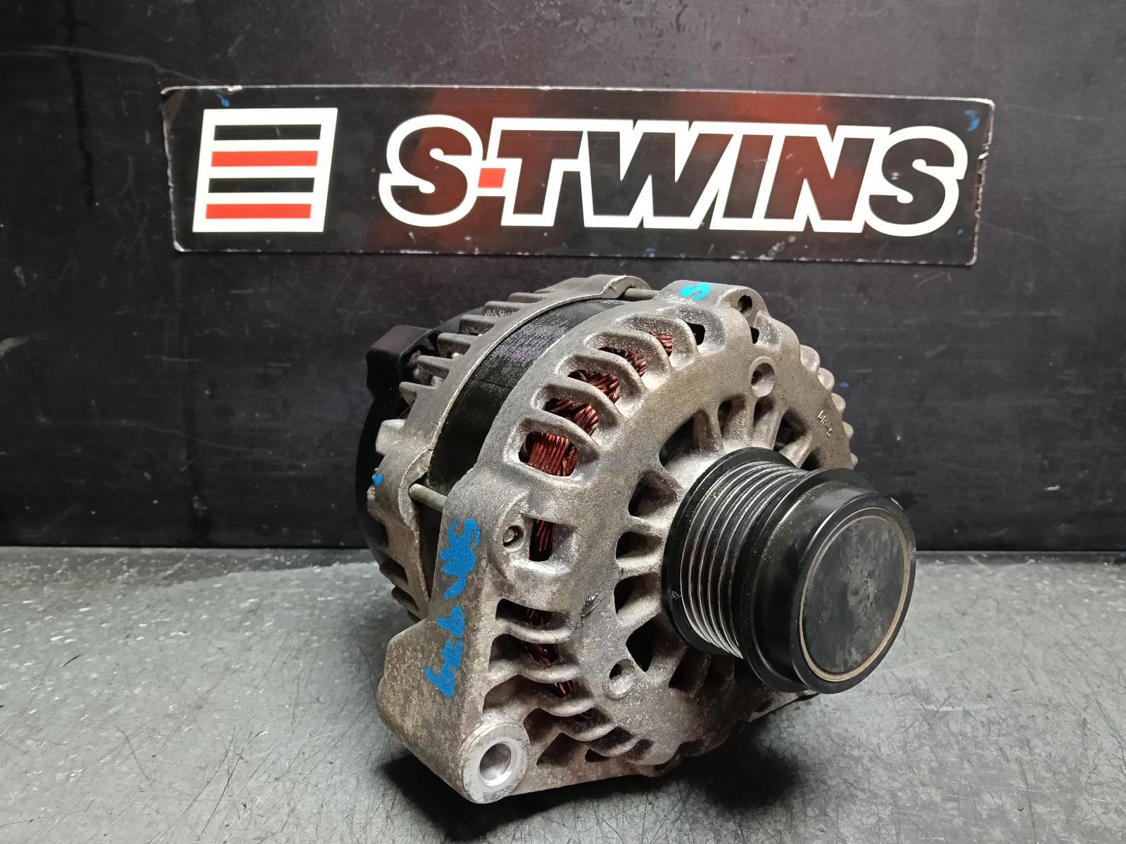 Used auto part listing image: 2019 HOLDEN COLORADO ALTERNATOR DIESEL, RG/RG 7, 01/12-12/20 0000409784