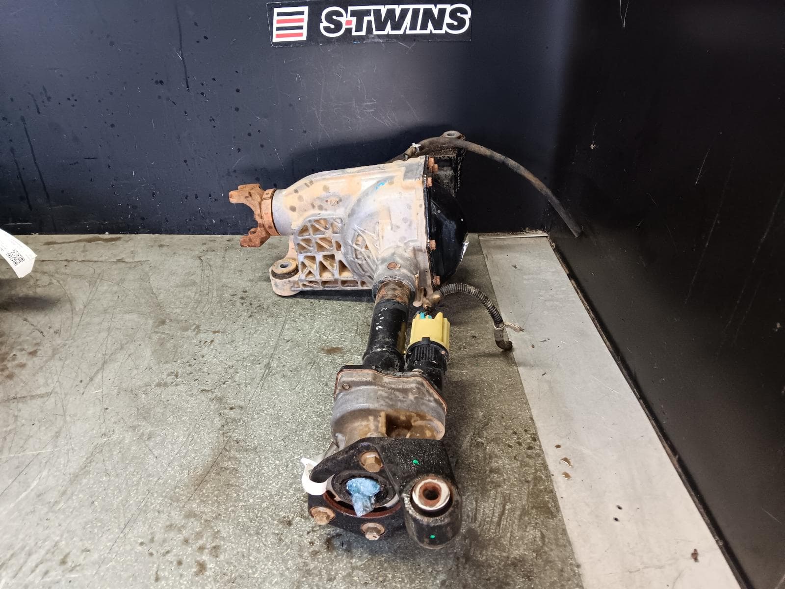 Used auto part listing image: 2019 HOLDEN COLORADO DIFFERENTIAL CENTRE RG/RG 7, FRONT, AUTO, 2.8, 3.42 RATIO, 01/12-12/20 0000409664