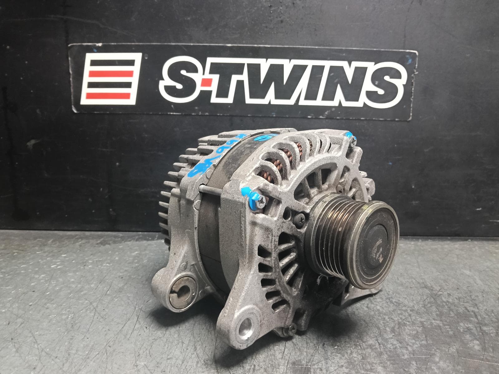 Used auto part listing image: 2014 MAZDA CX5 ALTERNATOR DIESEL, 2.2, P/N SH01 A2TX3081, KE, 03/12-12/16 0000413042