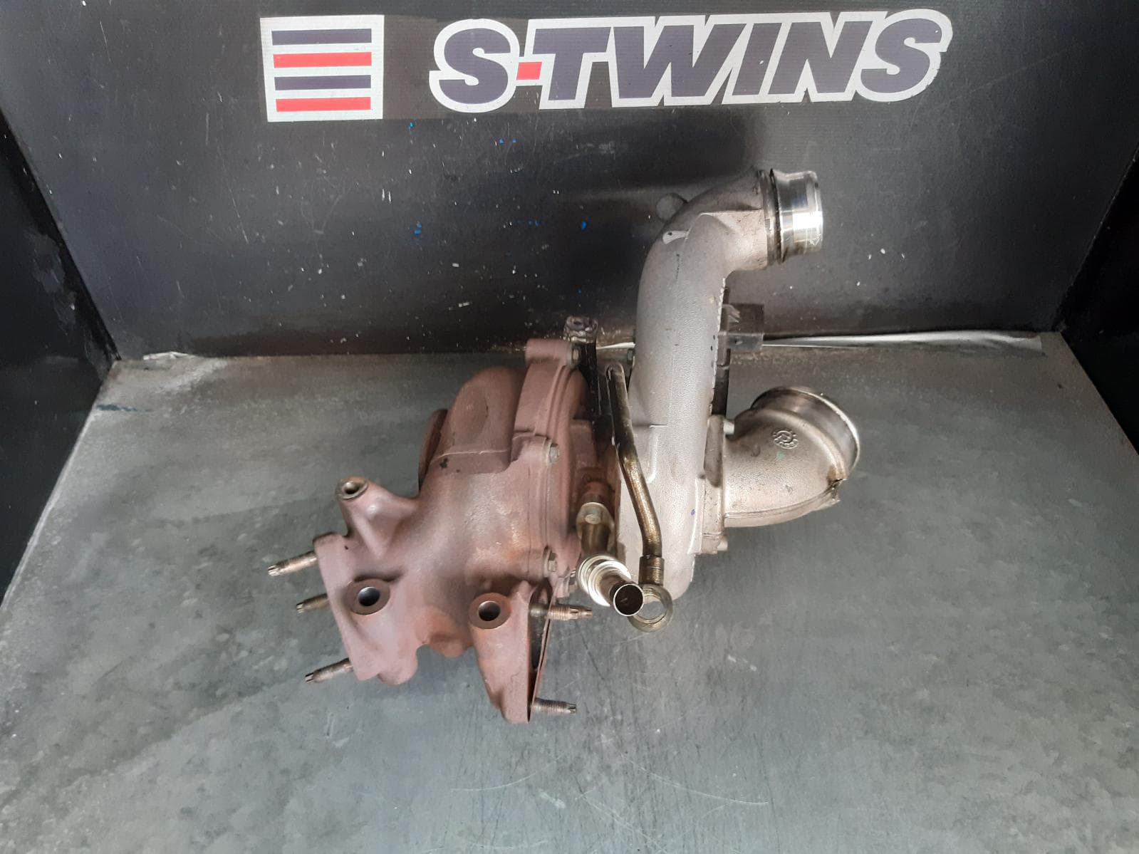 Used auto part listing image: 2013 CHRYSLER 300C TURBOCHARGER LX2, 12/11-12/21 0000284946