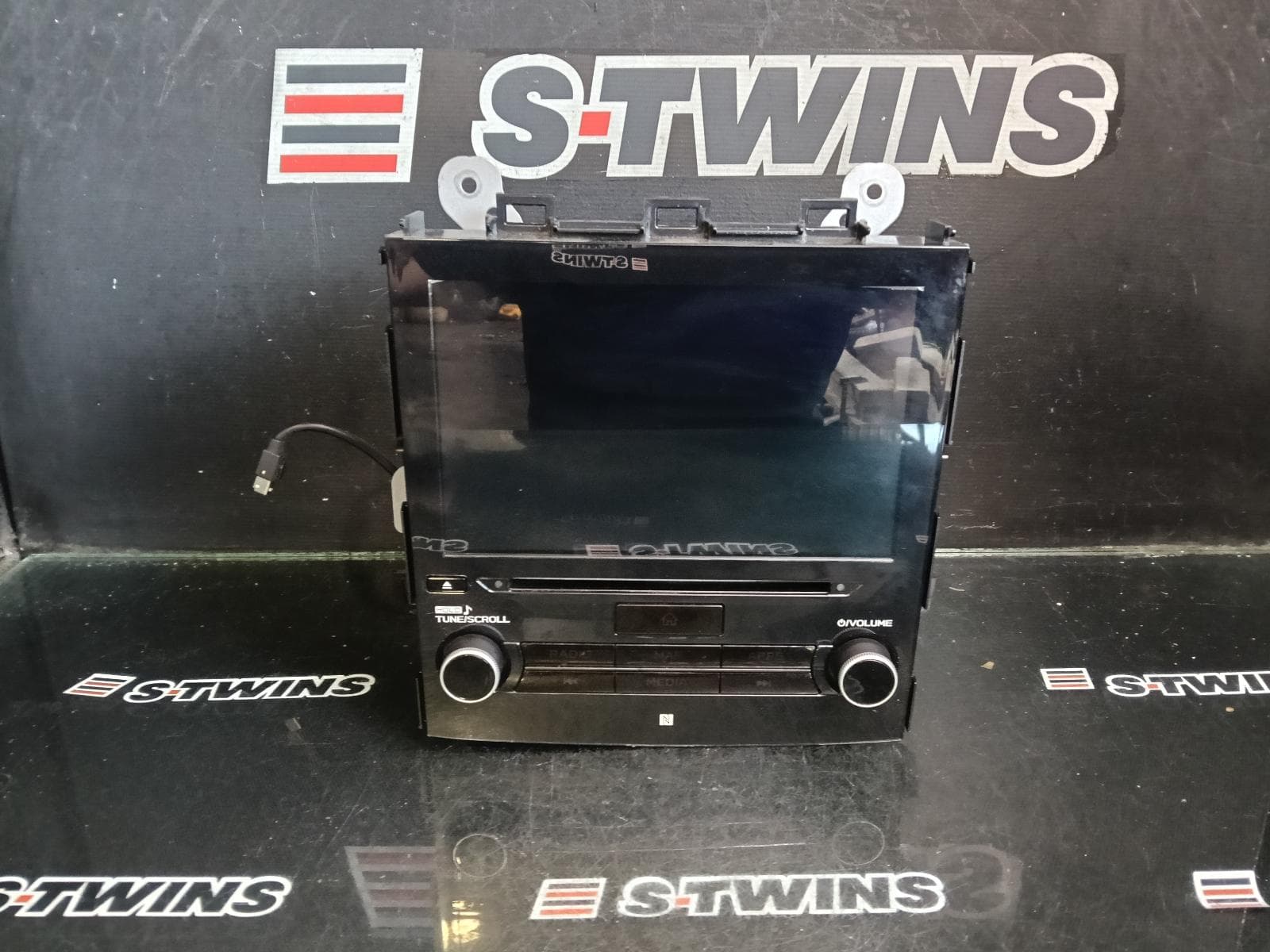 Used auto part listing image: 2018 SUBARU IMPREZA G5, HEAD UNIT, W/ DISPLAY UNIT, 8IN TOUCHSCREEN, W/ SAT NAV TYPE, 09/16-09/23 0000410254