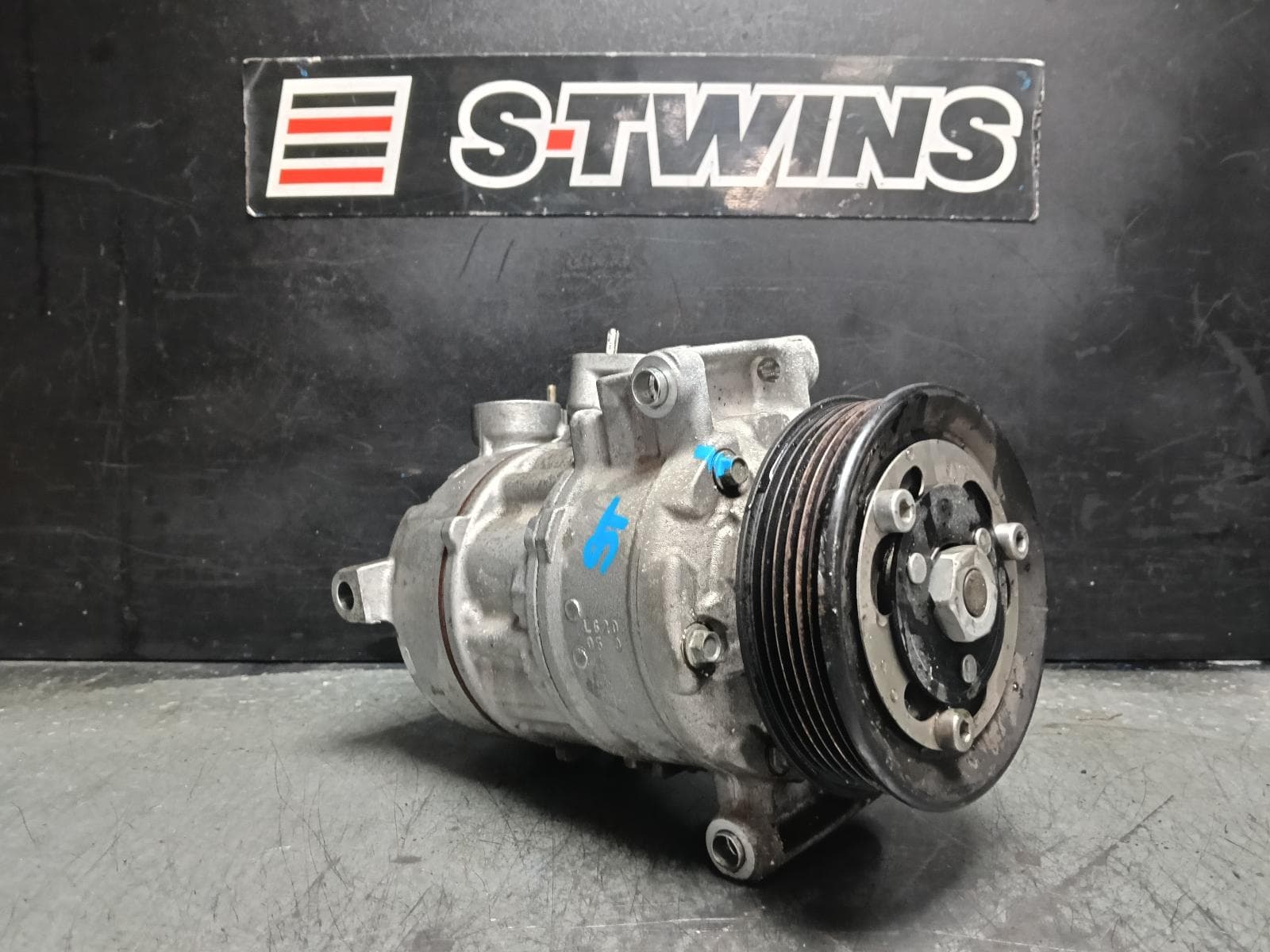 Used auto part listing image: 2019 VOLKSWAGEN TIGUAN A C COMPRESSOR 5NA, PETROL, 2.0, TURBO, 06/16-02/24 0000409306