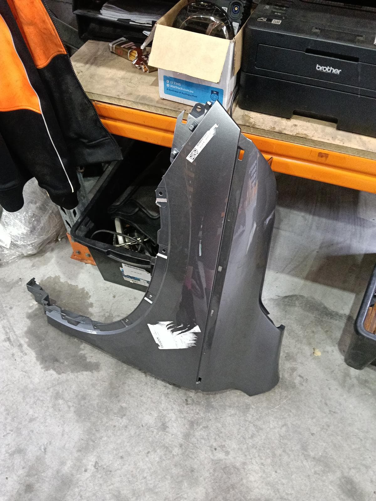 Used auto part listing image: 2016 RENAULT KALEOS LEFT GUARD XZG, PLASTIC TYPE, 05/16- 0000215958