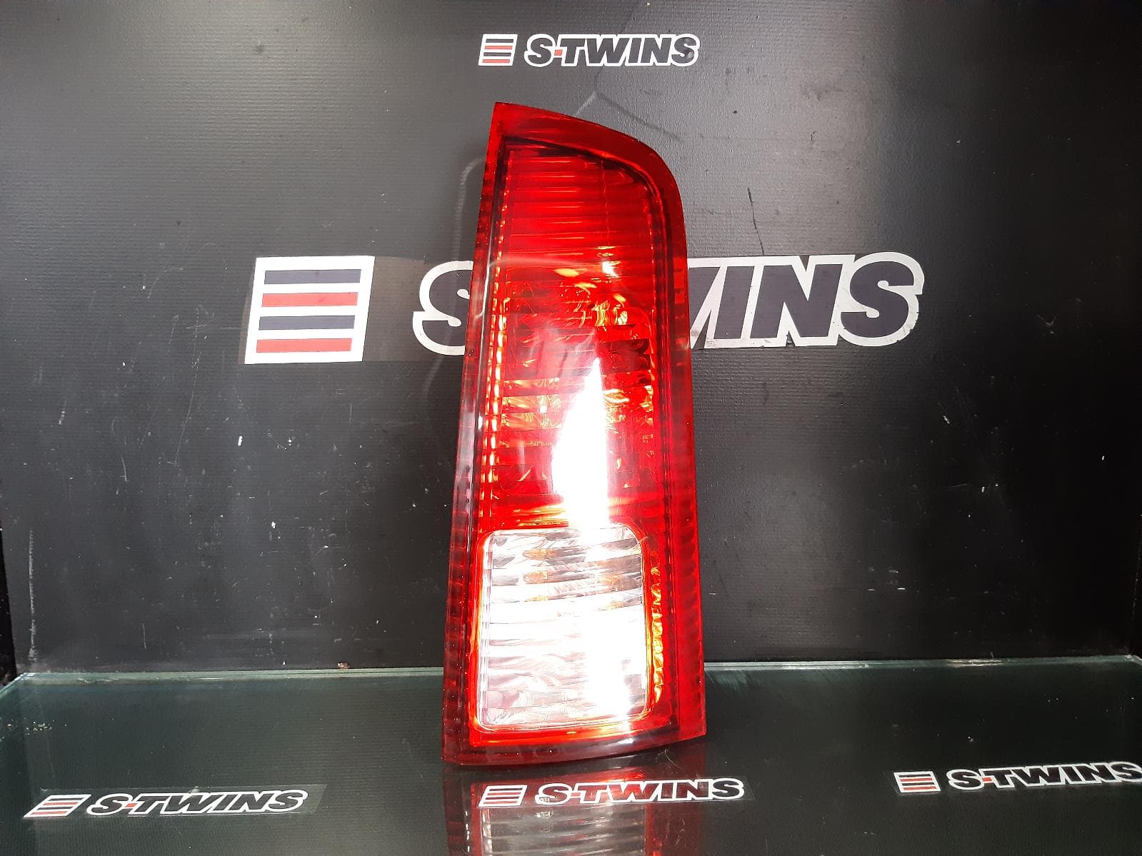 Used auto part listing image: 2010 GREAT WALL X200/X240 RIGHT TAILLIGHT IN BODY (UPPER), CC6460KY SERIES, 10/09-03/11 0000161062
