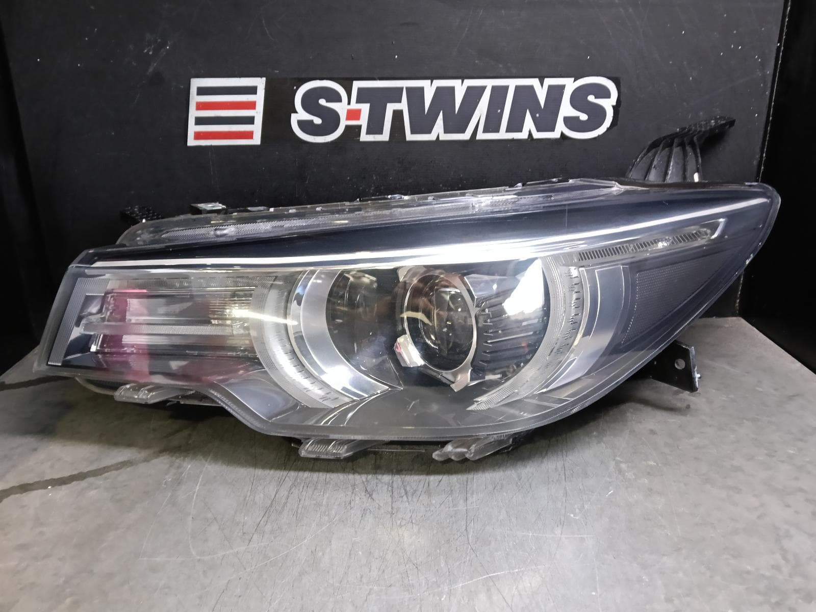 Used auto part listing image: 2019 MG ZS LEFT HEADLAMP AZS1, ZS, NON EV, W/ HALOGEN TYPE, 09/17- 0000378005