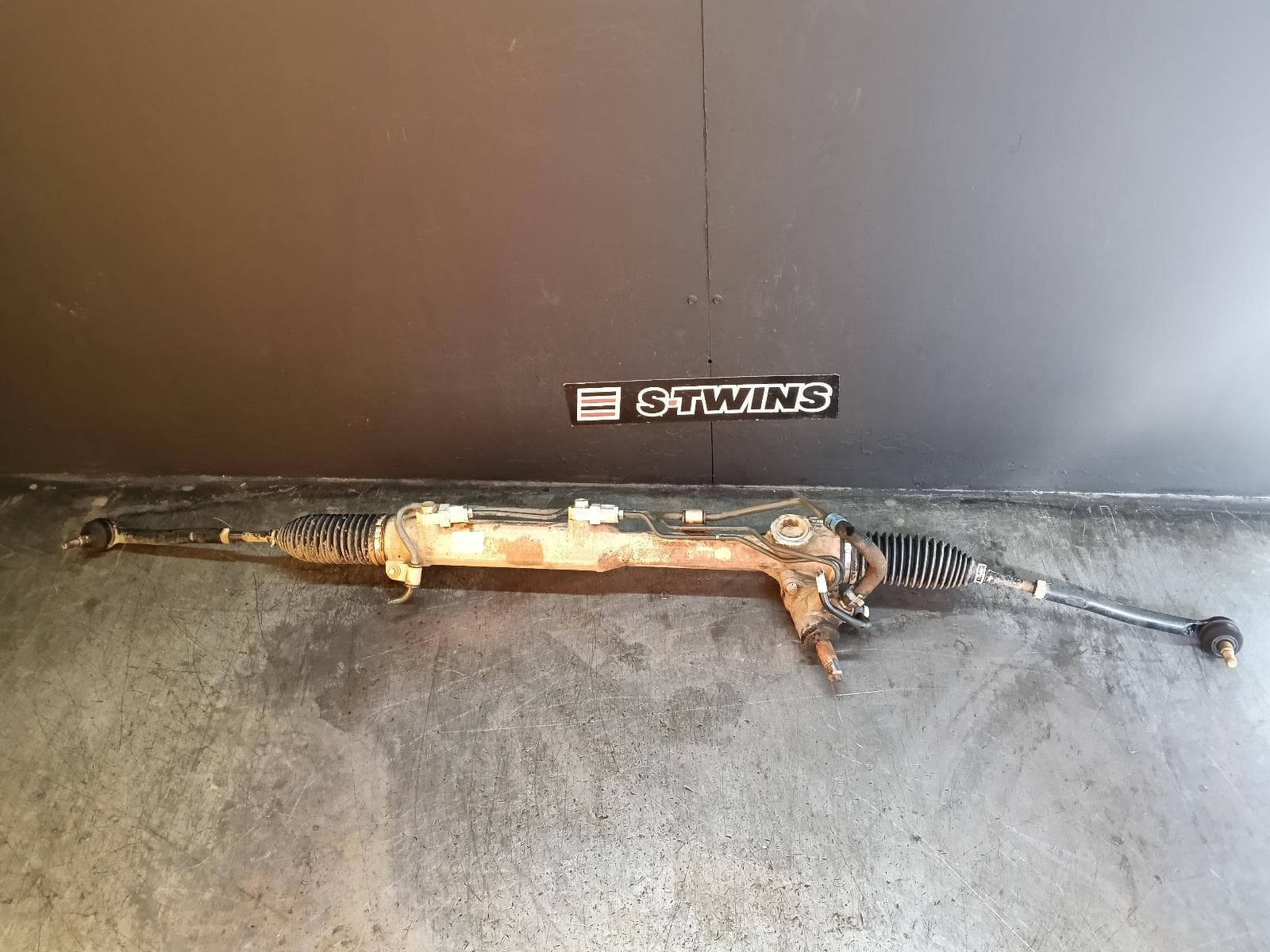 Used auto part listing image: 2018 MAZDA BT50 STEERING BOX RACK UP-UR, 2WD HI-RIDE/4WD, 10/11-06/20 0000412736