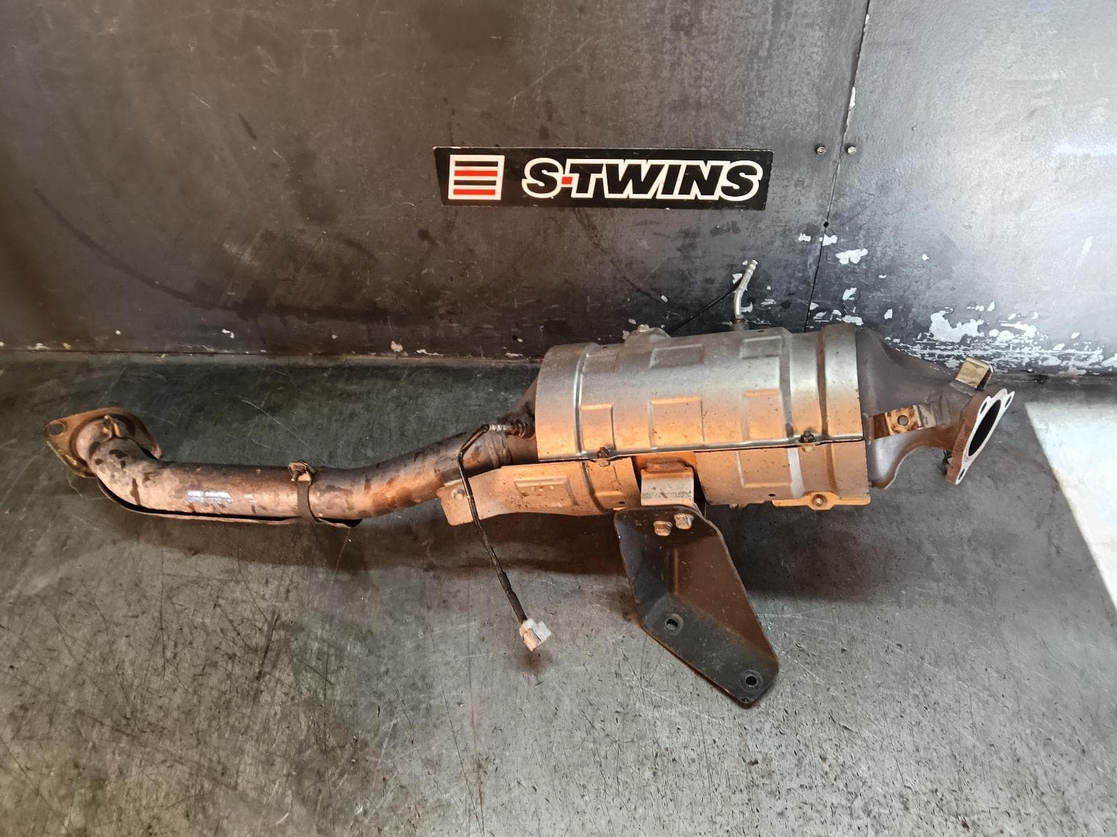 Used auto part listing image: 2017 MITSUBISHI TRITON PARTICULATE FILTER DPF DIESEL, 2.4, MQ-MR, 03/15-10/23 0000411773
