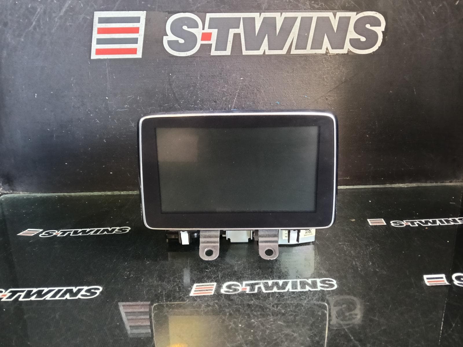 Used auto part listing image: 2016 MAZDA CX3 DISPLAY UNIT, 7IN TOUCHSCREEN, DK, 03/15-02/22 0000411258