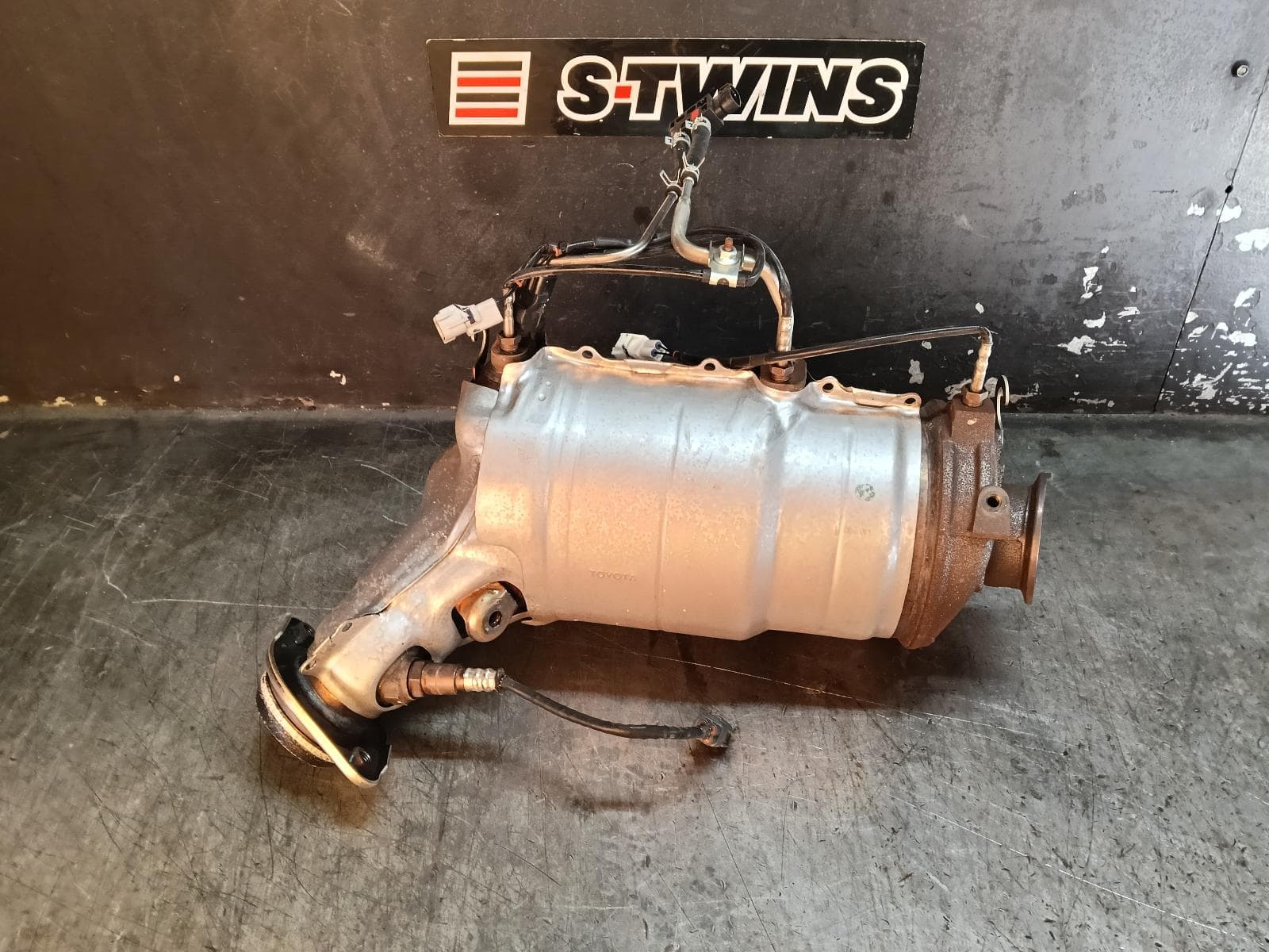 Used auto part listing image: 2017 TOYOTA FORTUNER PARTICULATE FILTER DPF GUN156R, 08/15-10/25 0000411134