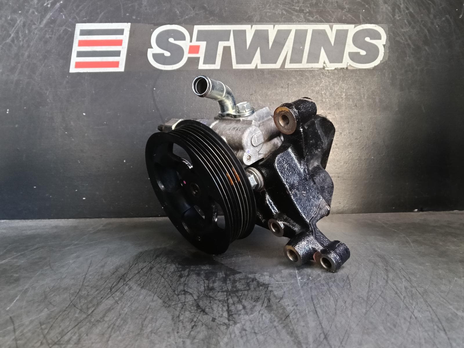 Used auto part listing image: 2017 TOYOTA FORTUNER STEERING PUMP GUN156R, DIESEL, 2.8, 1GD-FTV, 08/15-04/20 0000411065